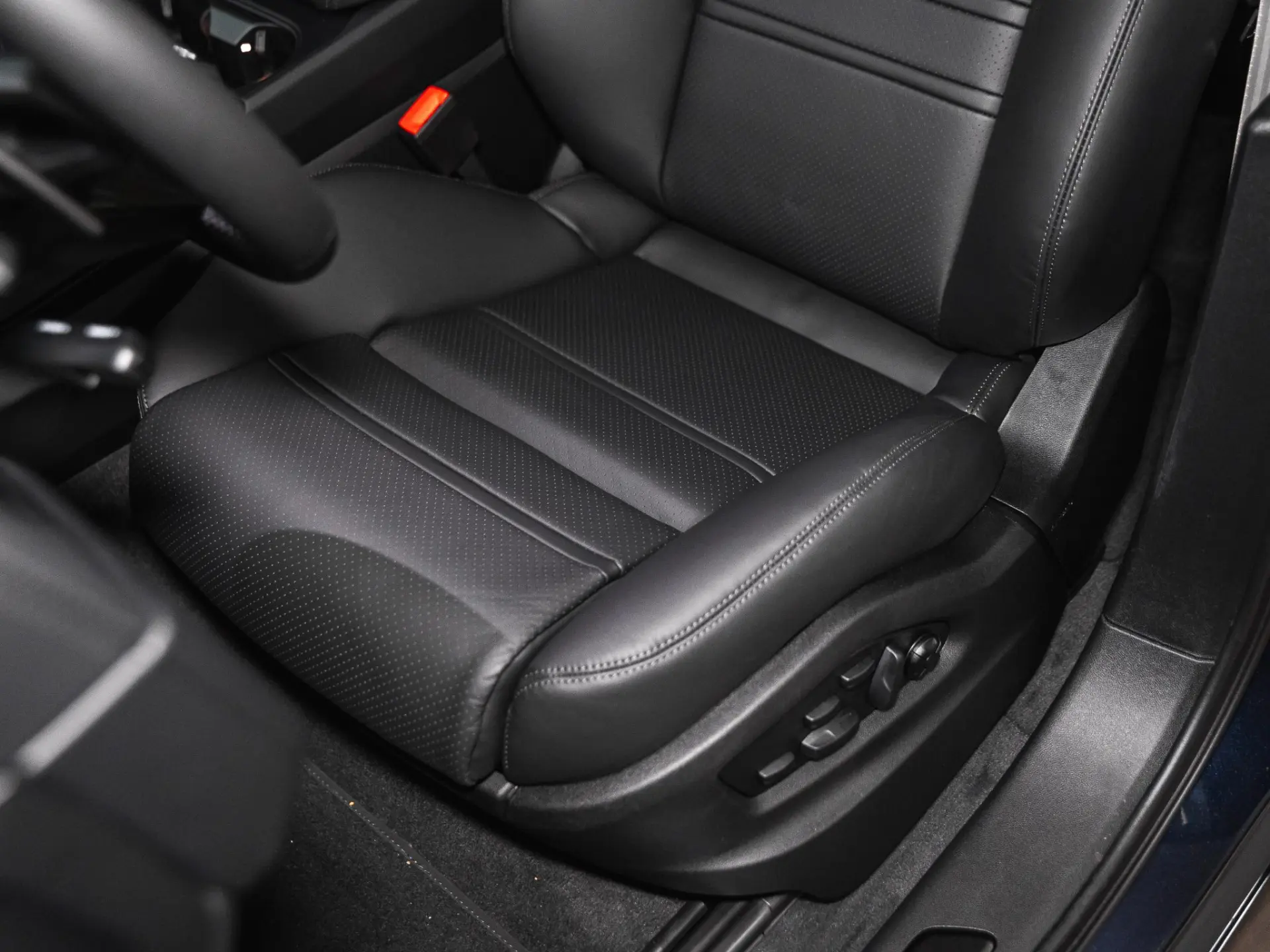 Cayenne Coupé 3.0 E-Hybrid Black Edition