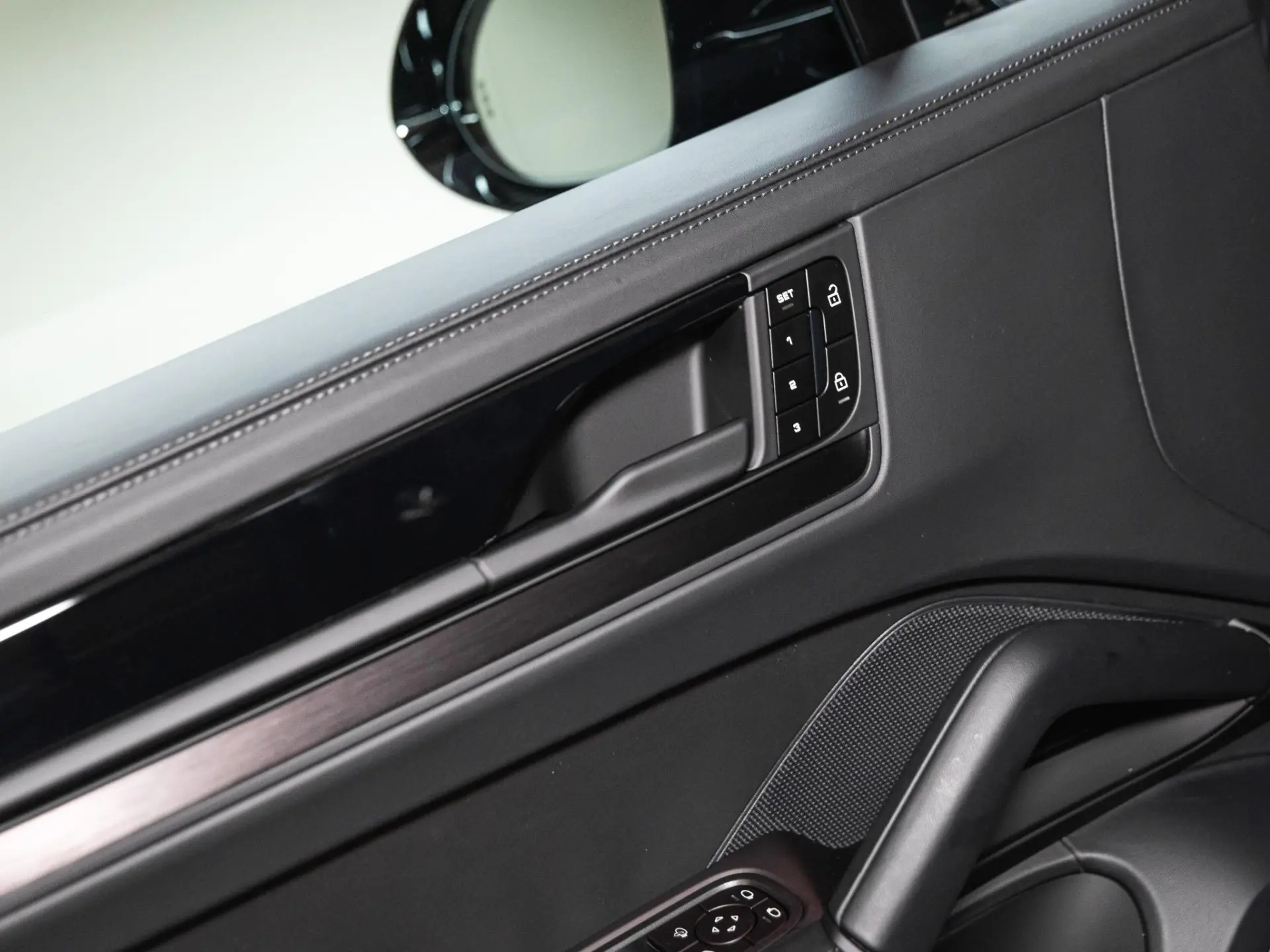 Cayenne Coupé 3.0 E-Hybrid Black Edition