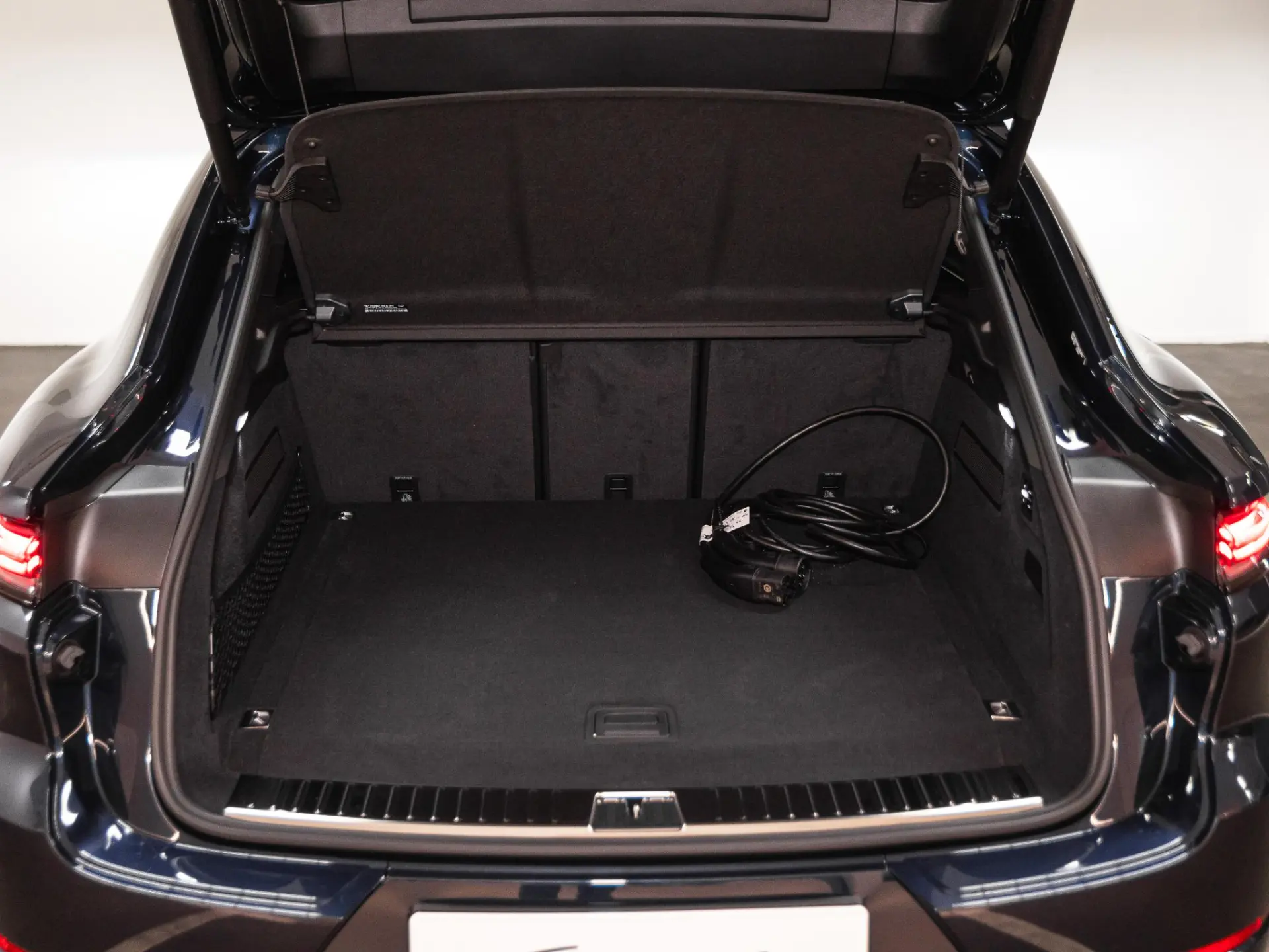 Cayenne Coupé 3.0 E-Hybrid Black Edition