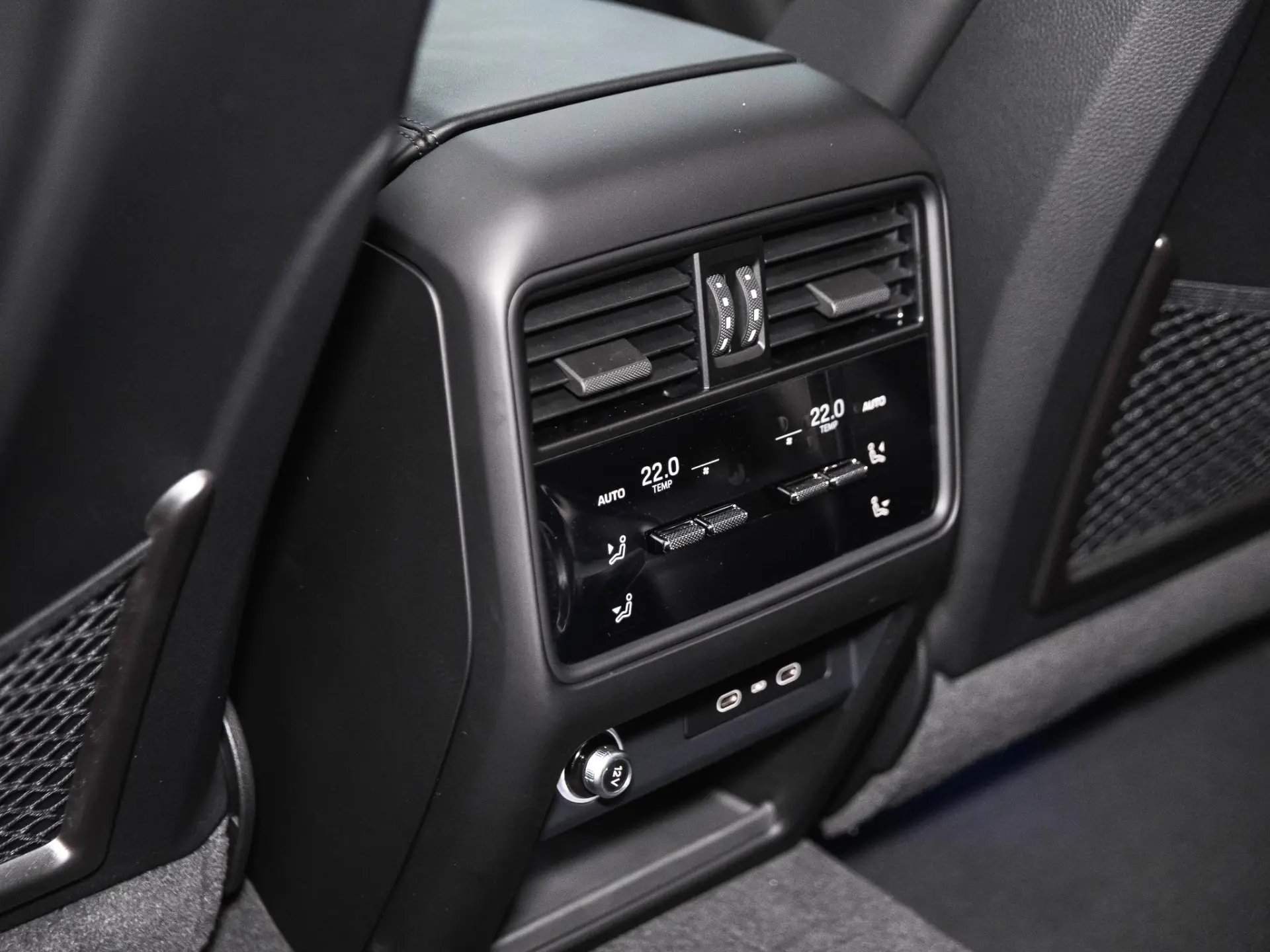 Cayenne Coupé 3.0 E-Hybrid Black Edition