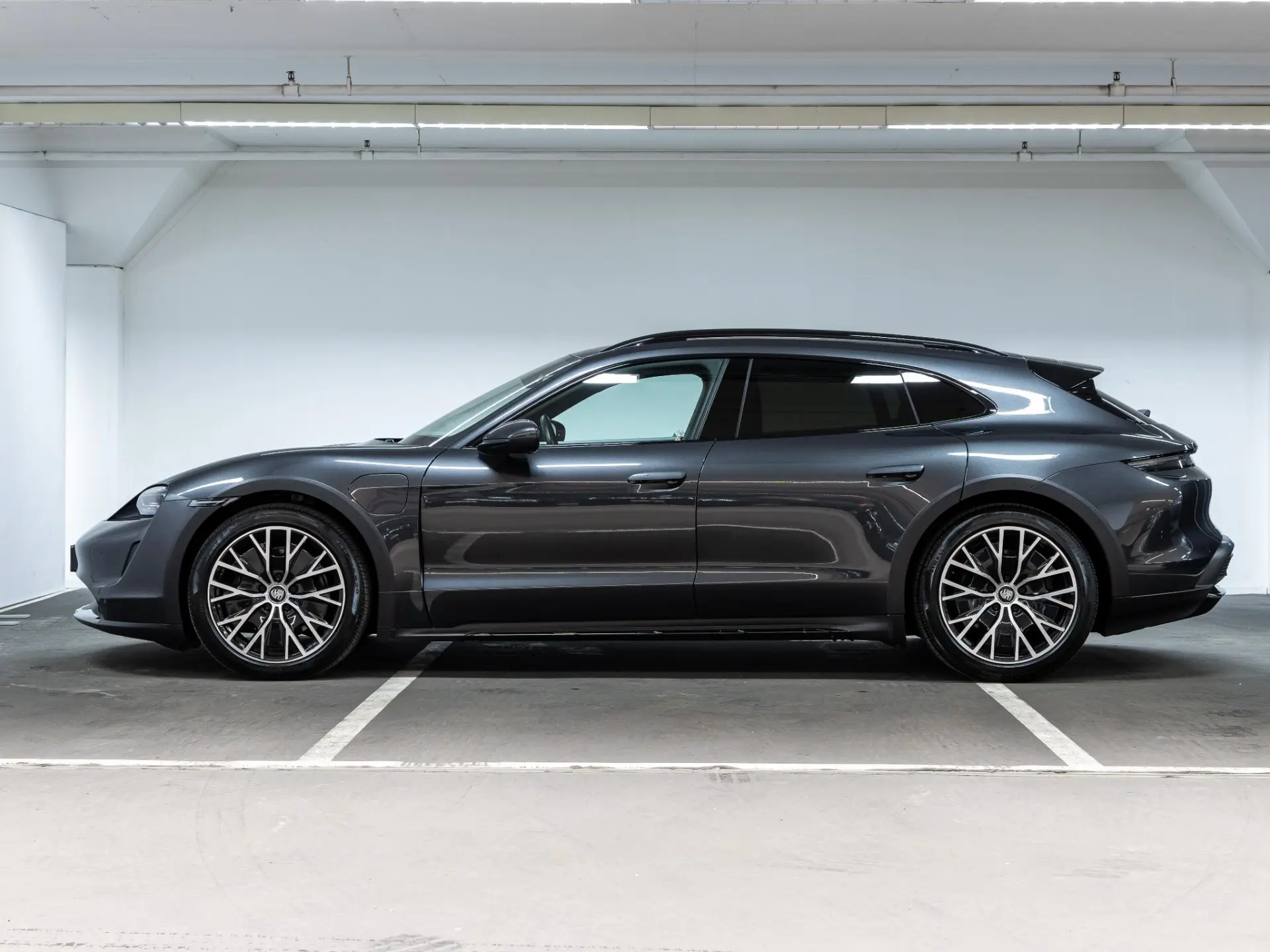 Taycan Cross Turismo 4