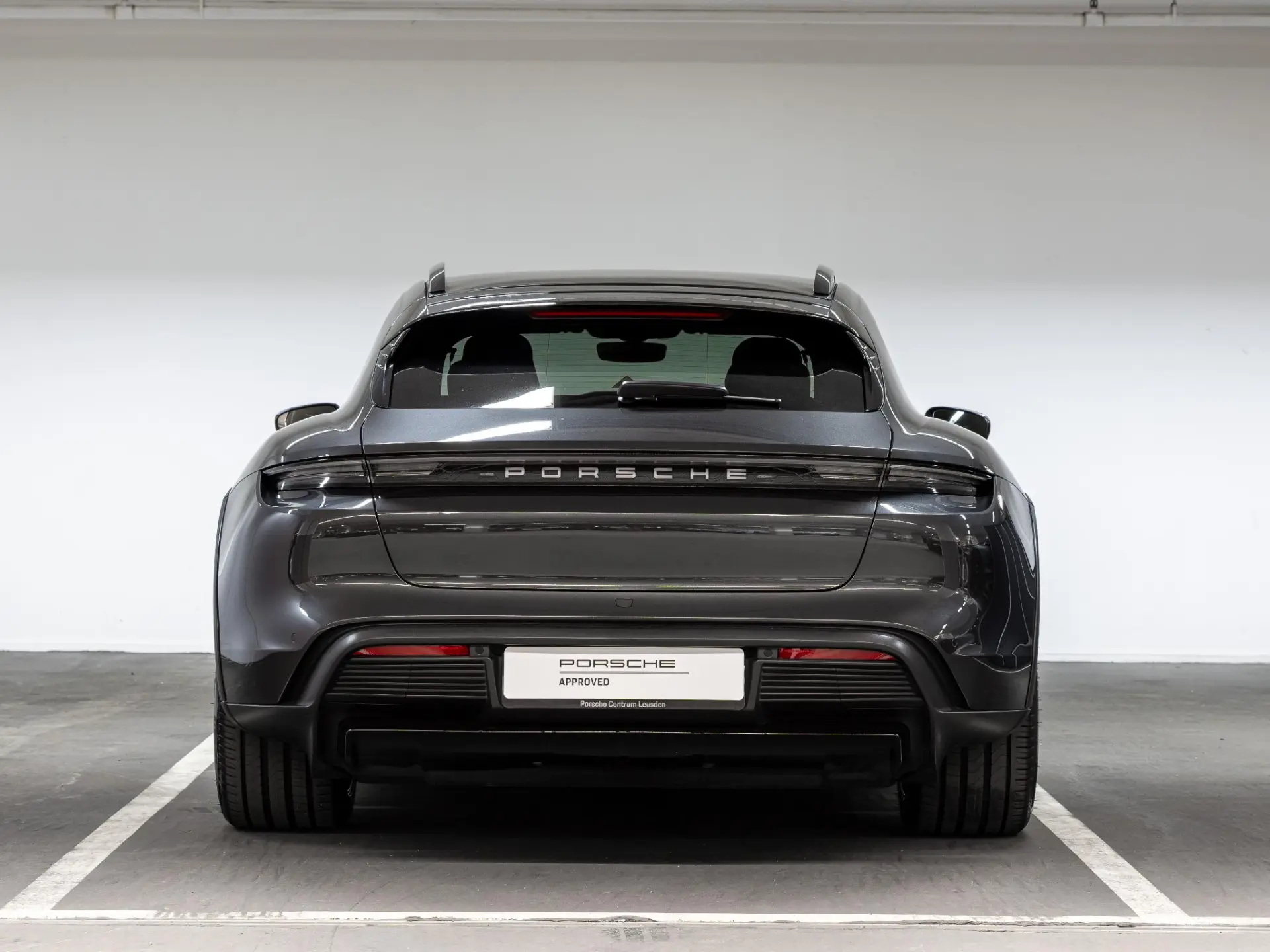 Taycan Cross Turismo 4