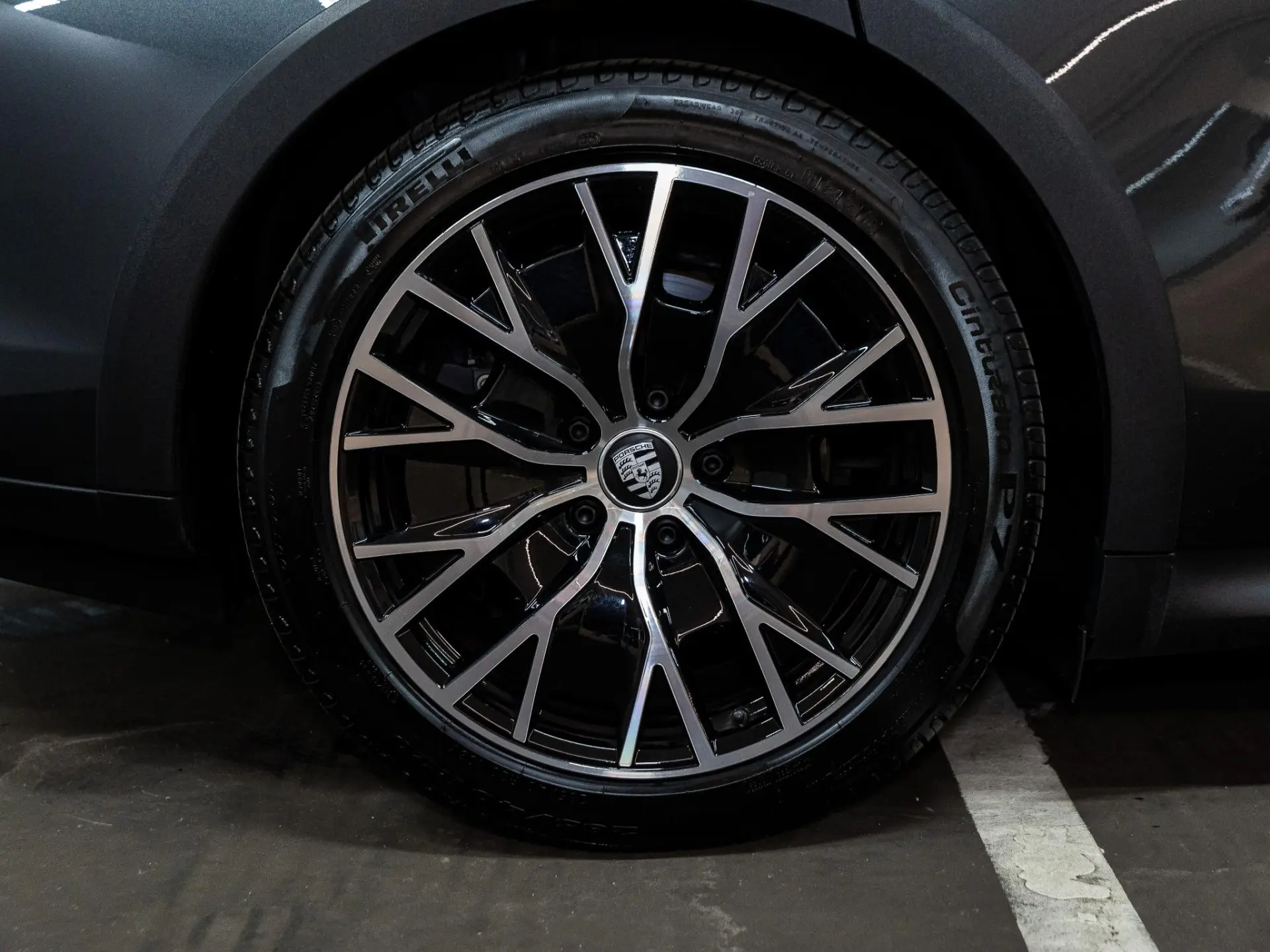 Taycan Cross Turismo 4