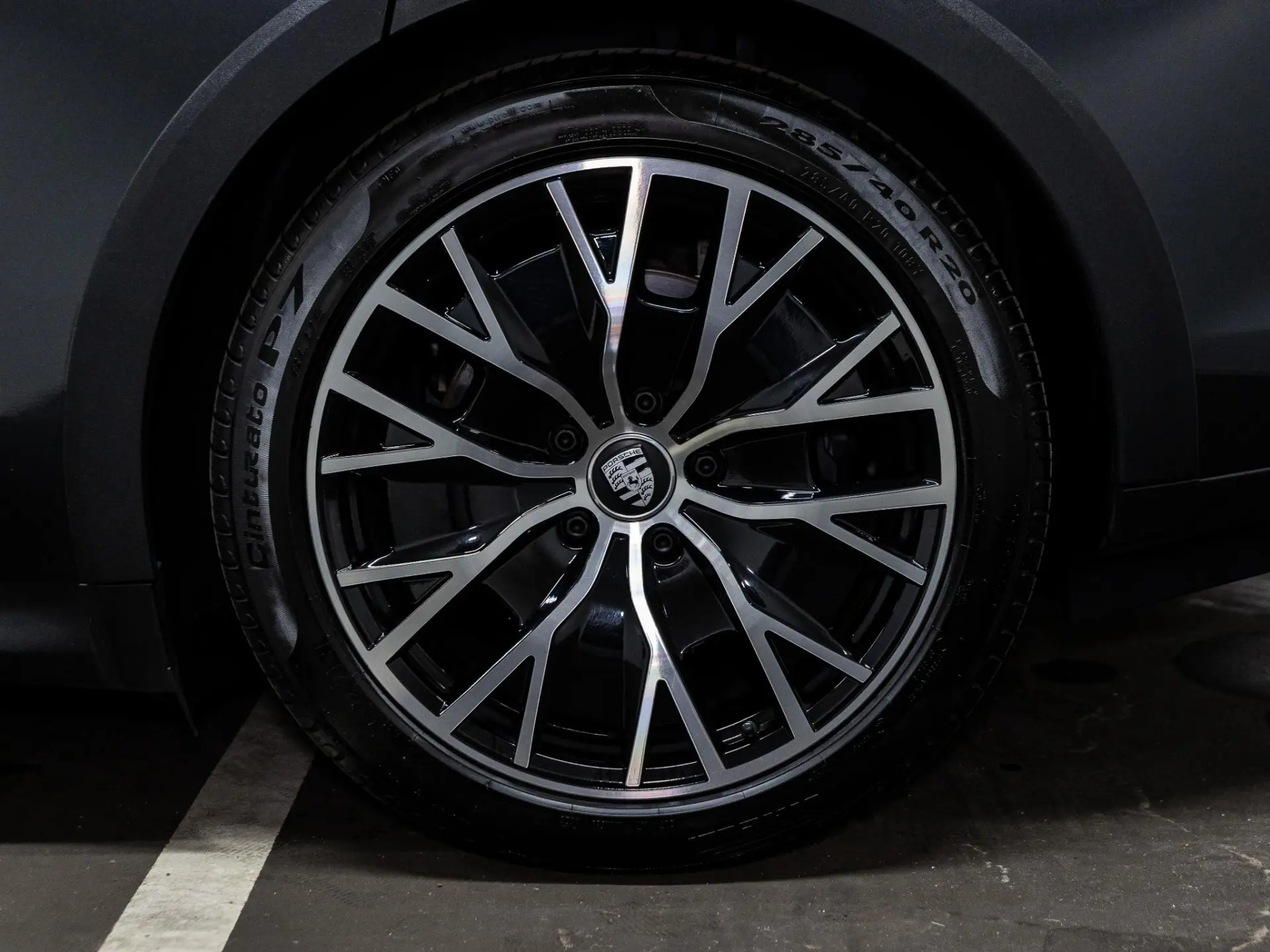 Taycan Cross Turismo 4