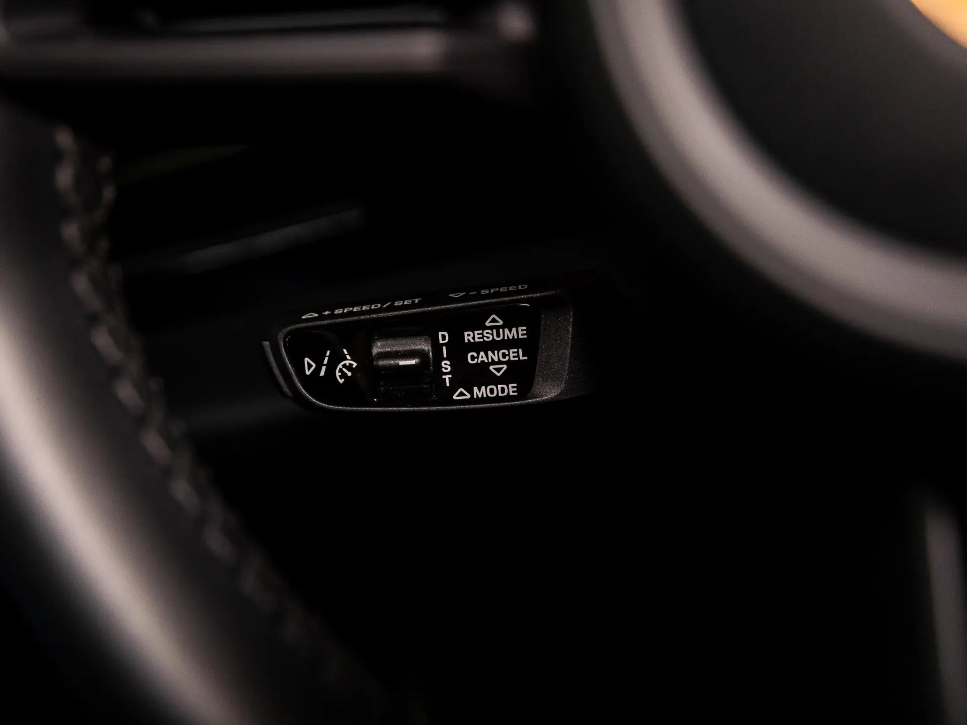 Taycan Cross Turismo 4