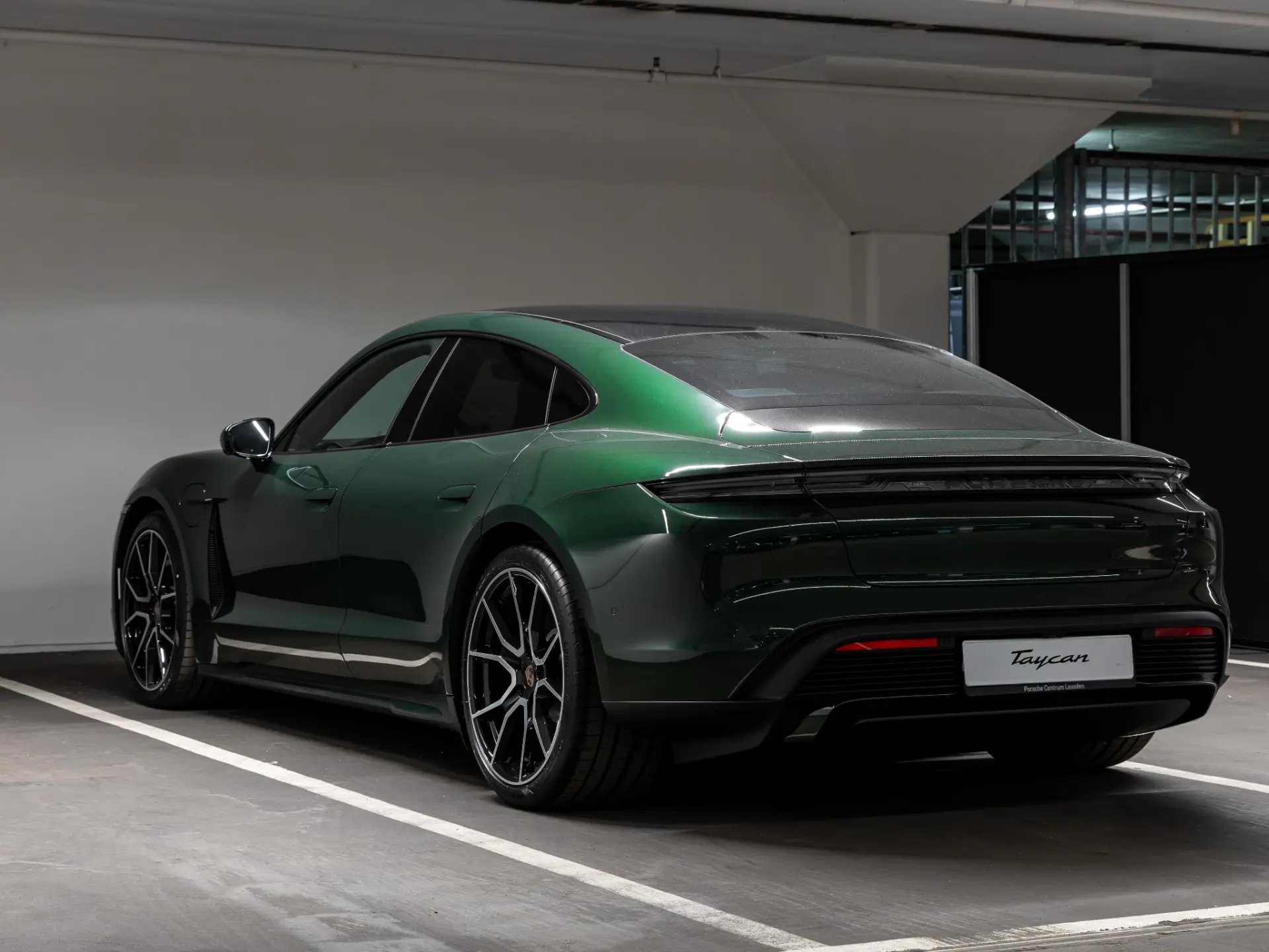 Taycan Black Edition 105 kWh