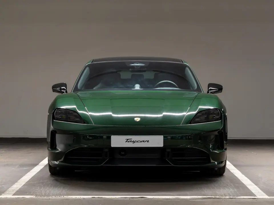 Taycan Black Edition 105 kWh