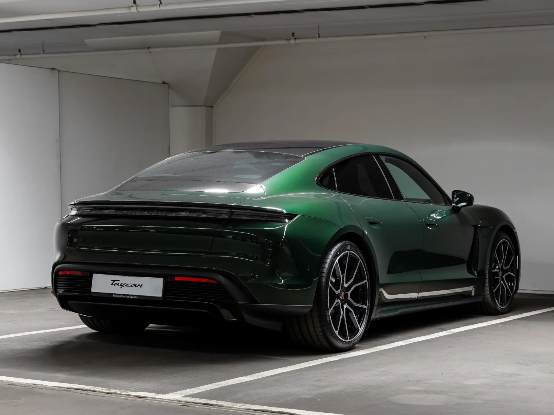 Taycan Black Edition 105 kWh