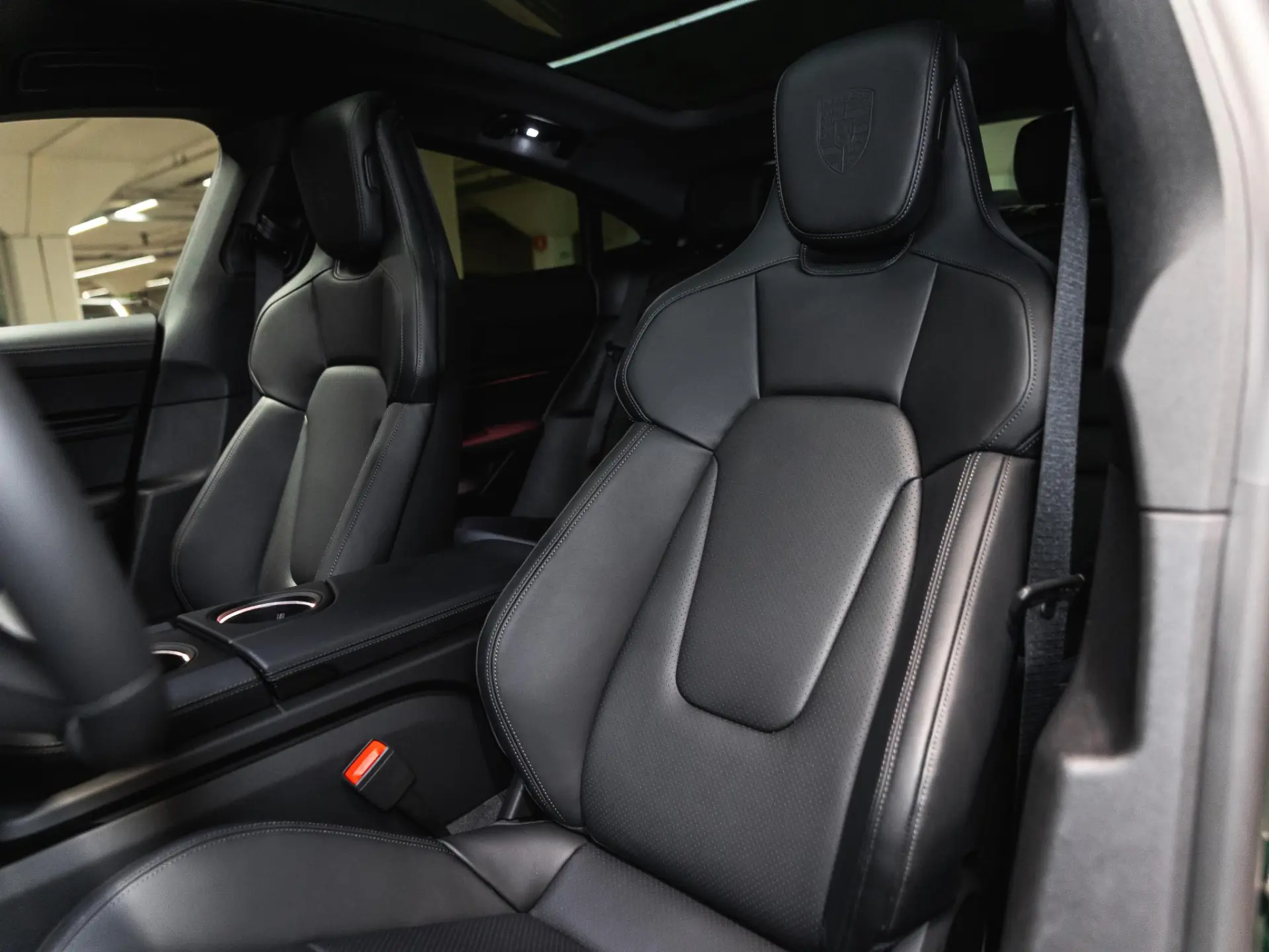 Taycan Black Edition 105 kWh