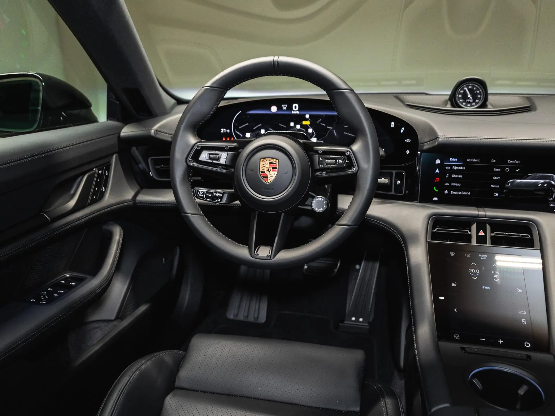 Taycan Black Edition 105 kWh