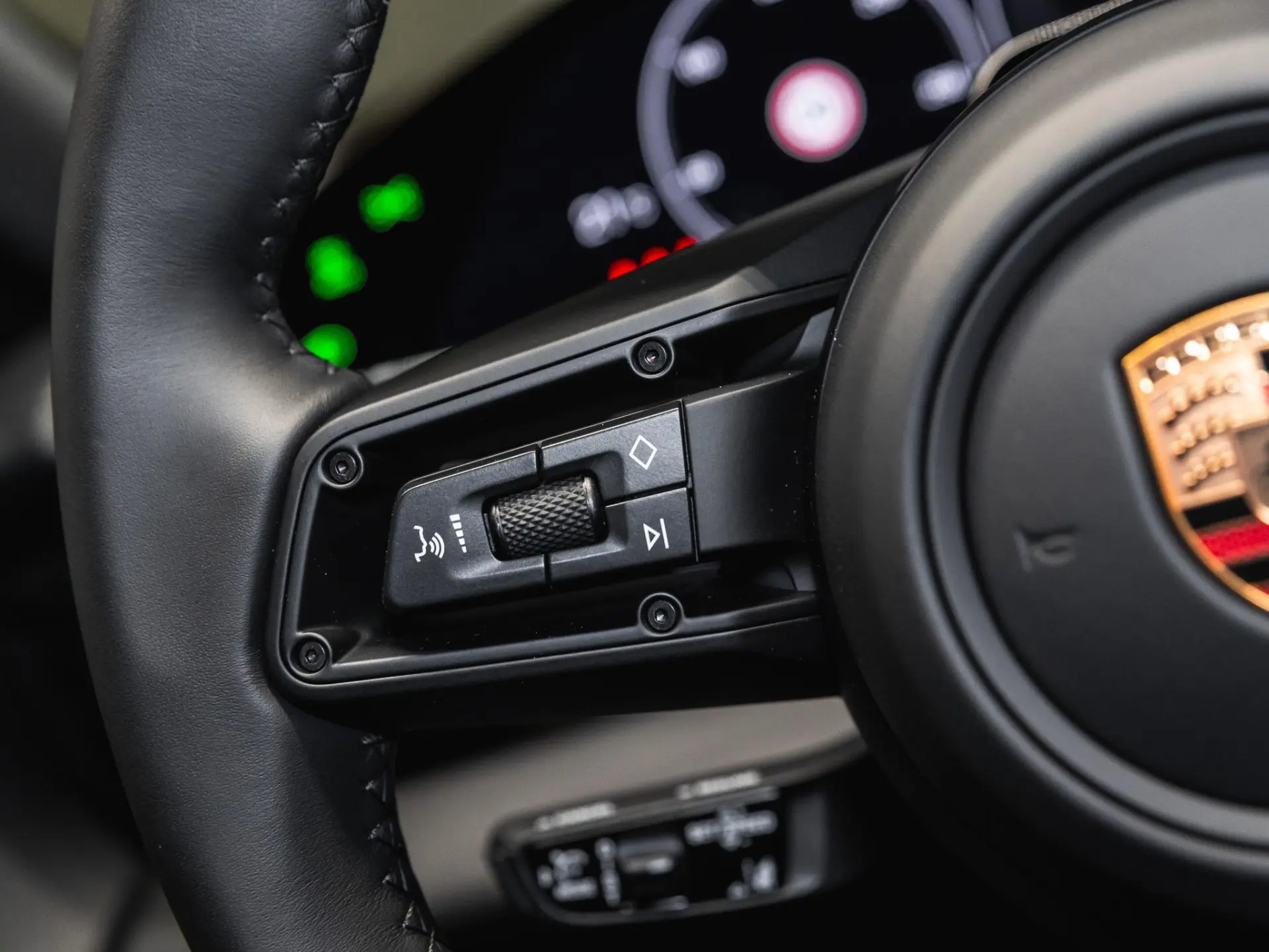 Taycan Black Edition 105 kWh