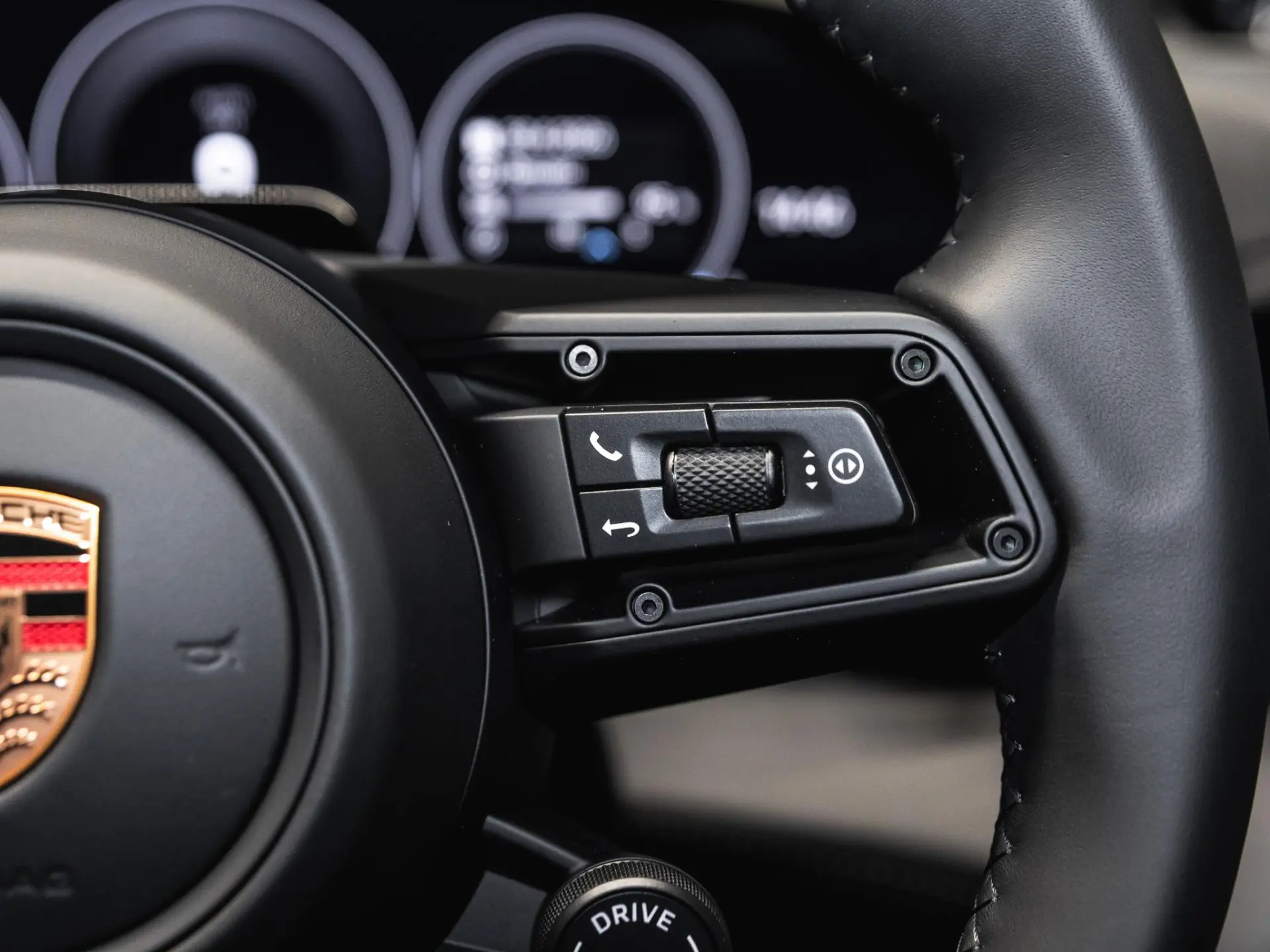 Taycan Black Edition 105 kWh