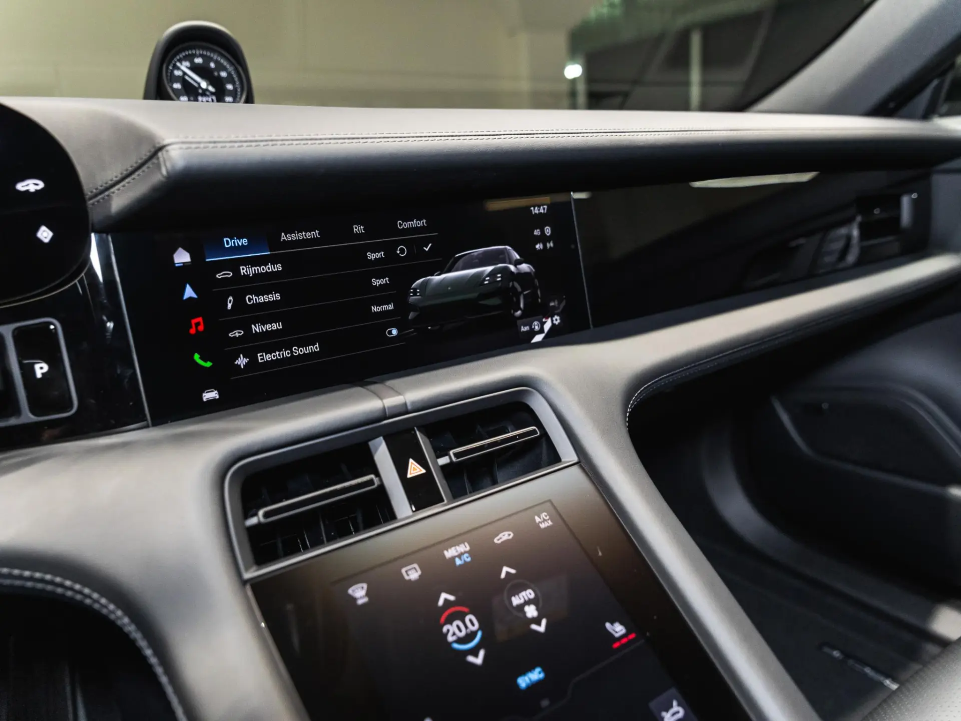 Taycan Black Edition 105 kWh