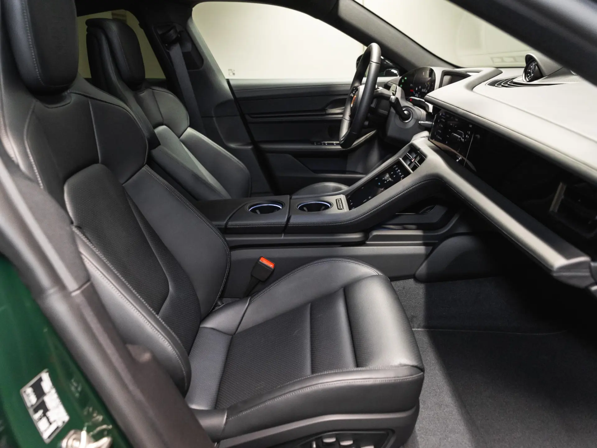 Taycan Black Edition 105 kWh