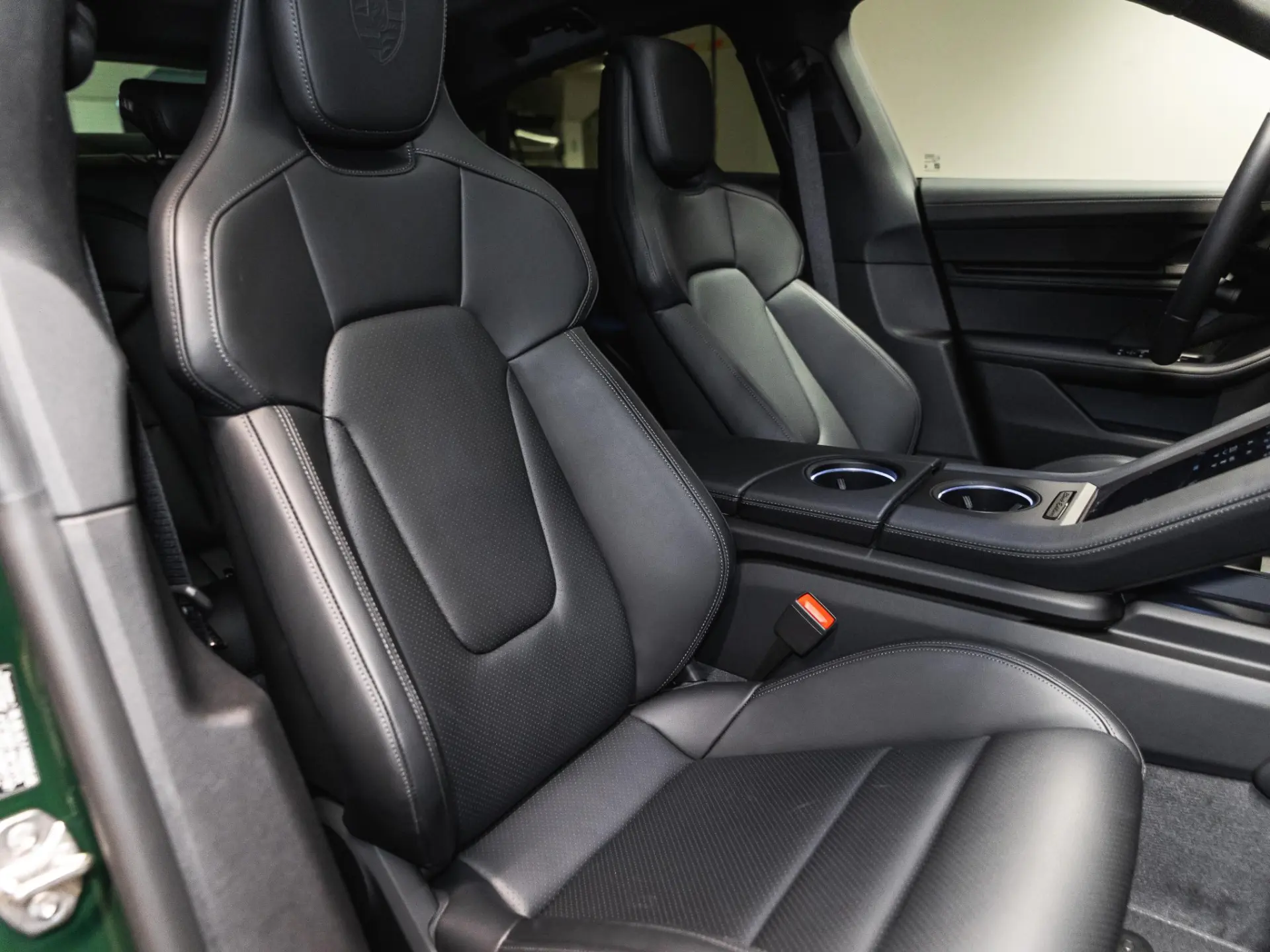 Taycan Black Edition 105 kWh