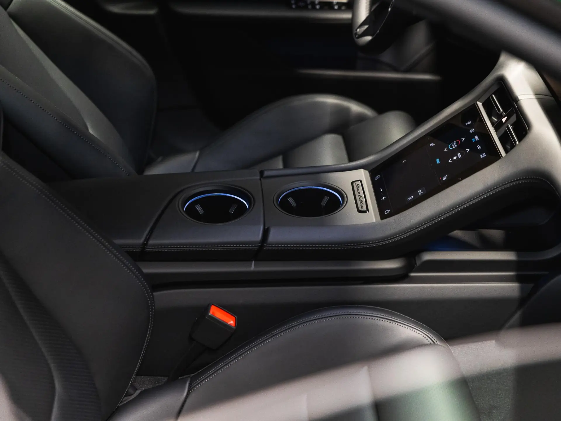 Taycan Black Edition 105 kWh