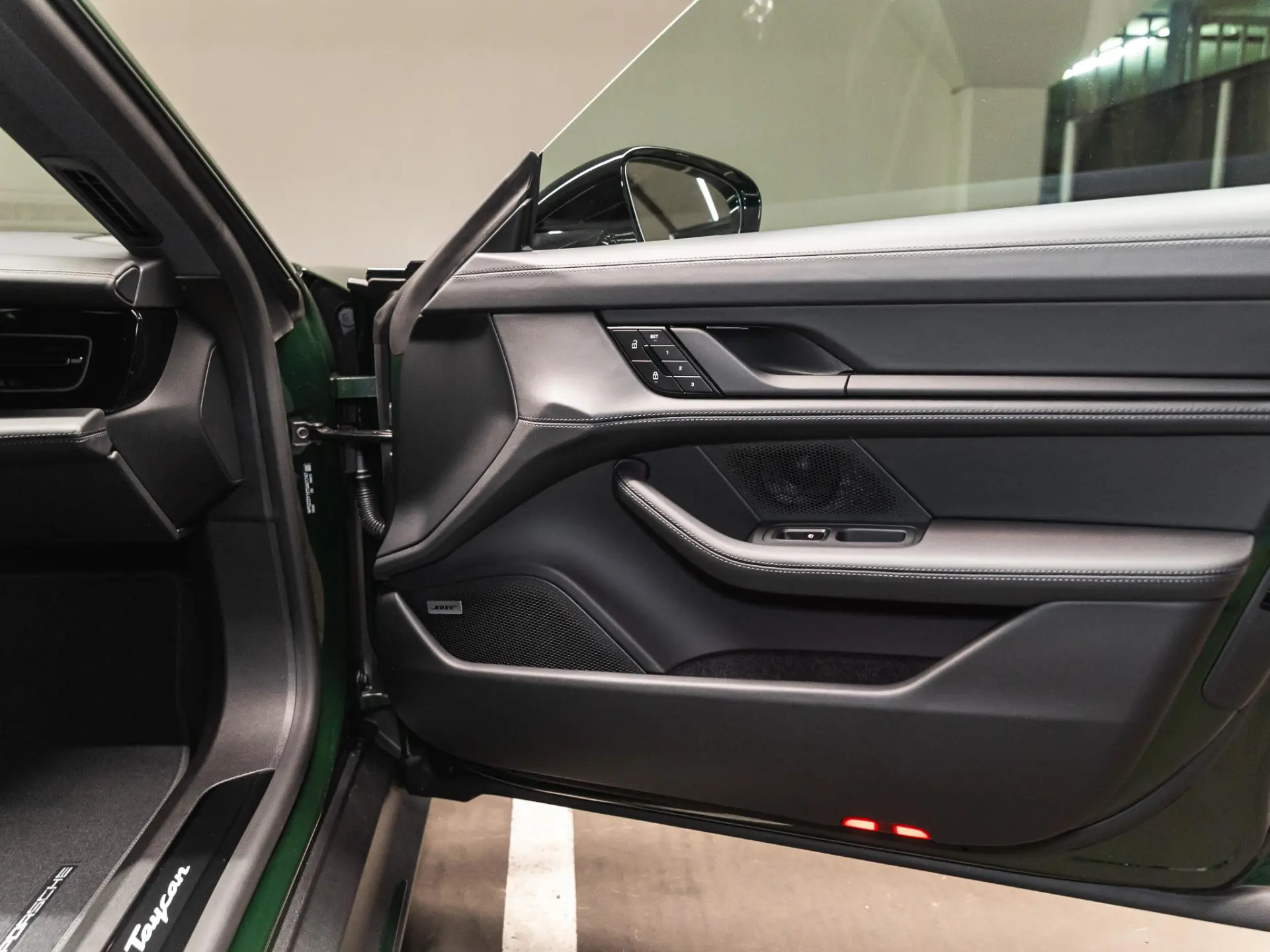 Taycan Black Edition 105 kWh