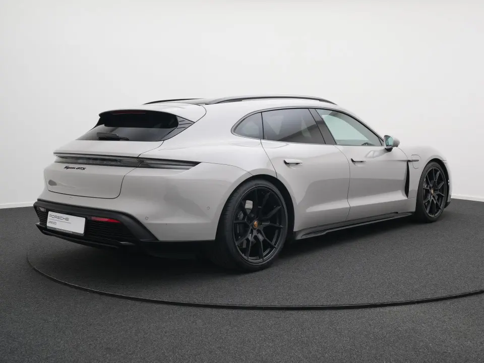 Porsche Taycan Sport Turismo GTS
