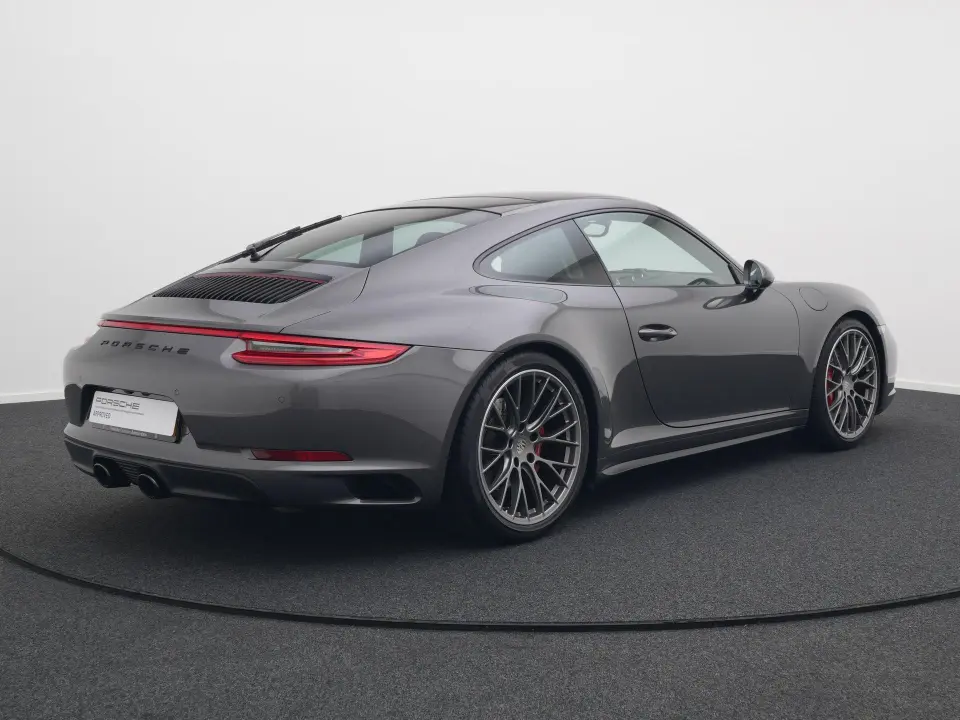 911 Carrera 4S