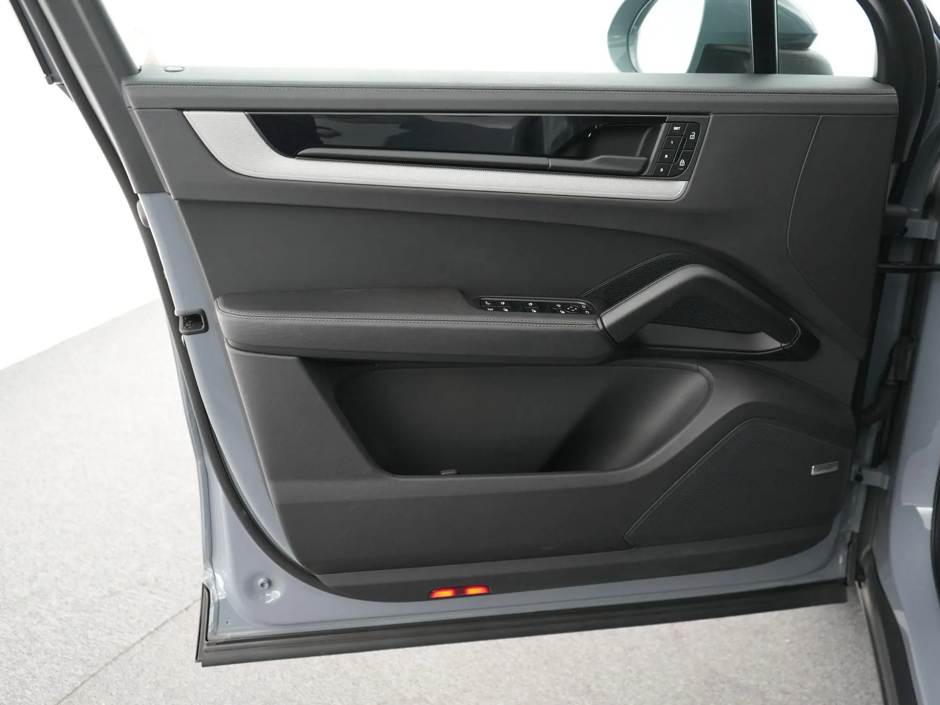 Cayenne 3.0 E-Hybrid Black Edition