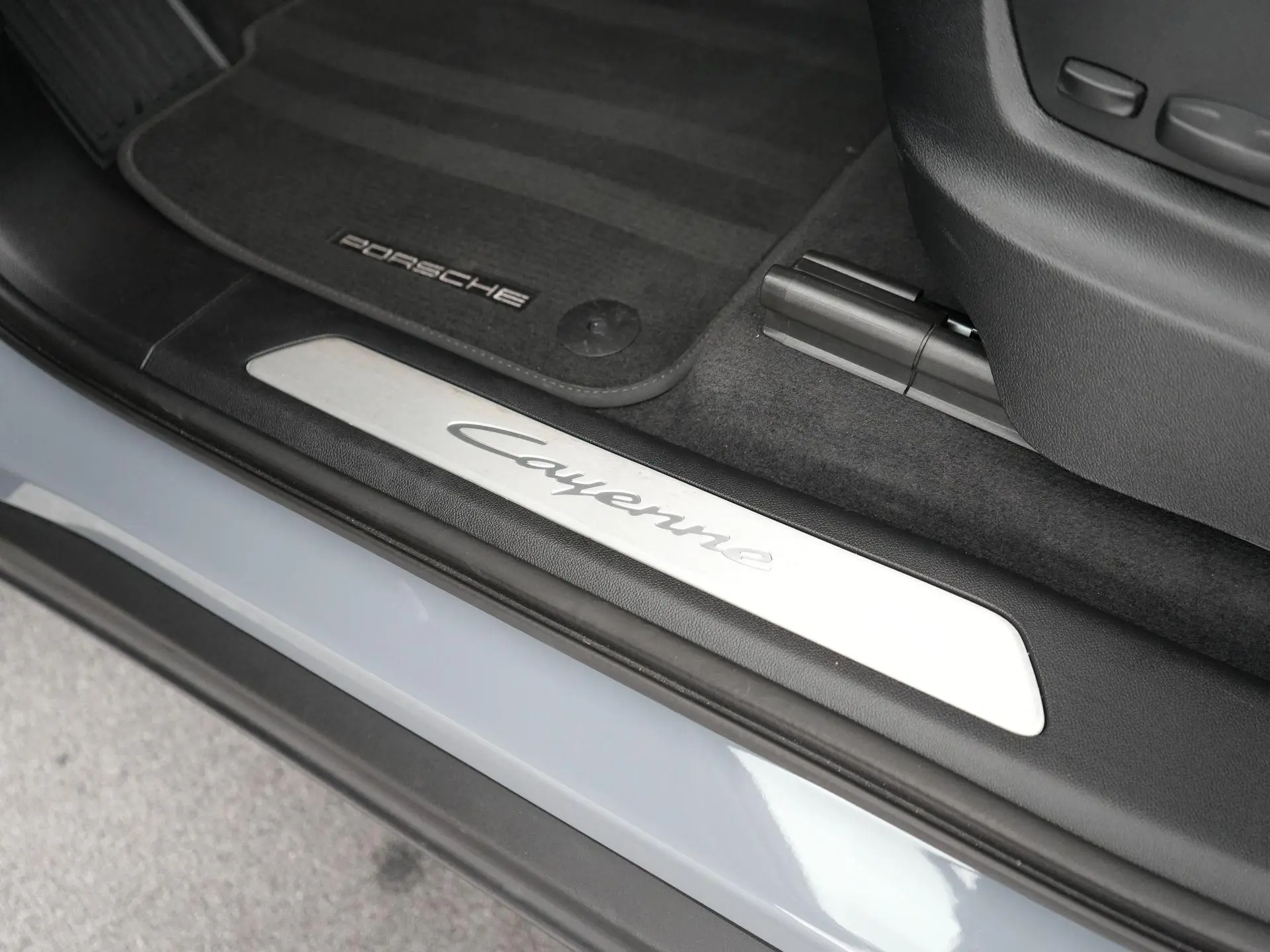 Cayenne 3.0 E-Hybrid Black Edition