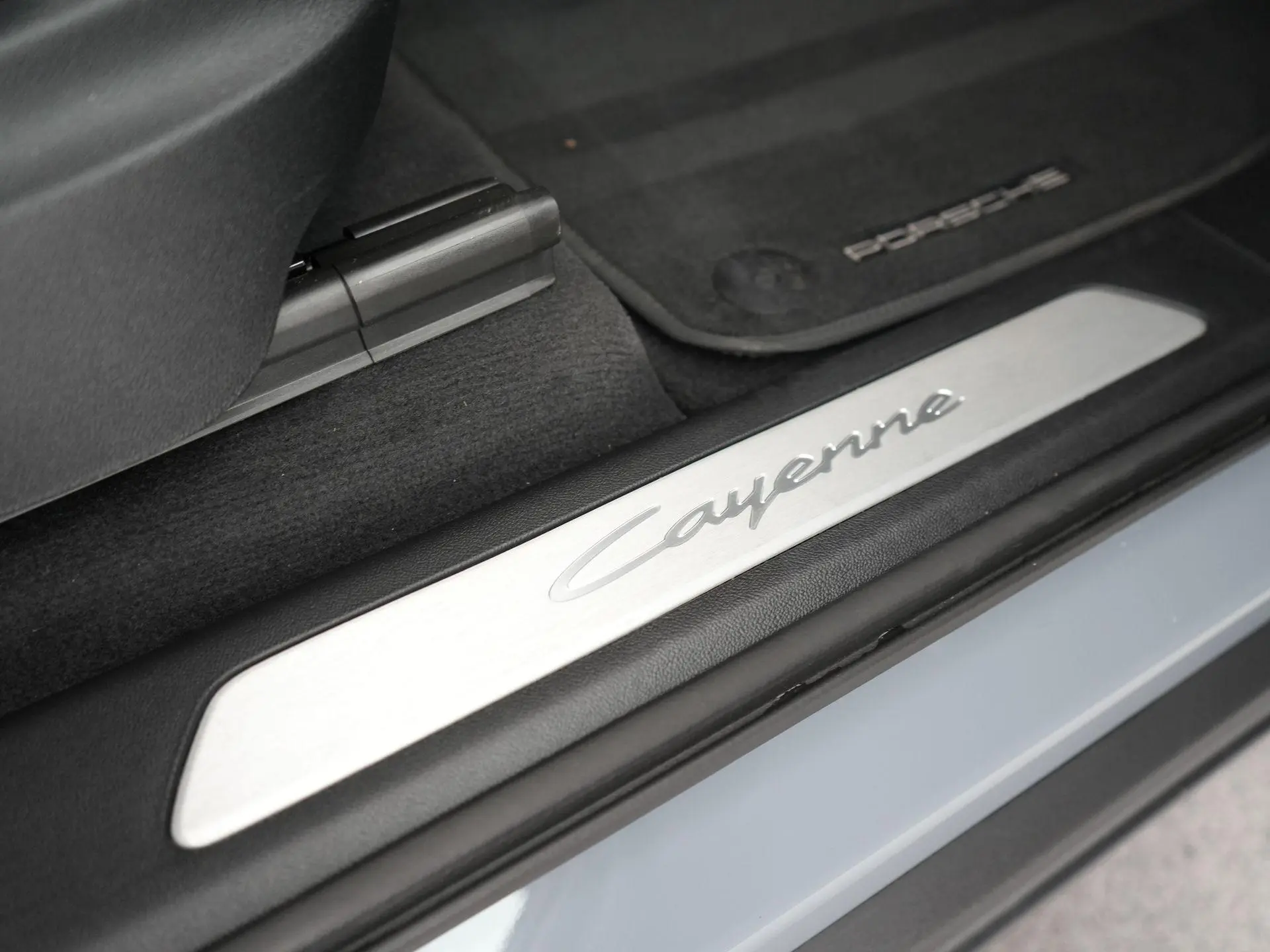 Cayenne 3.0 E-Hybrid Black Edition