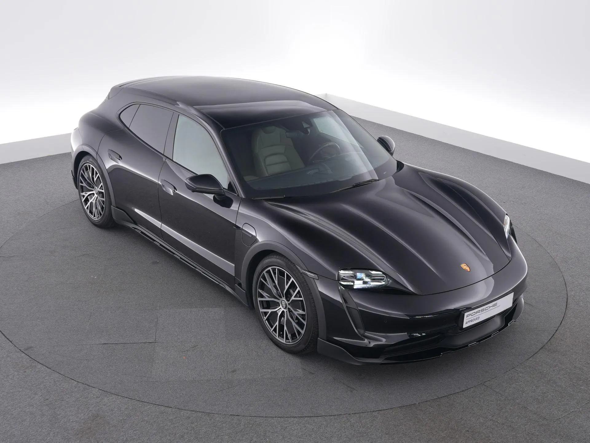 Taycan Cross Turismo 4 93 kWh