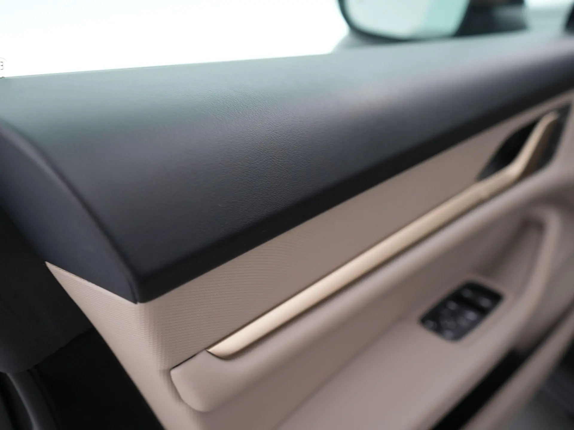 Taycan Cross Turismo 4 93 kWh