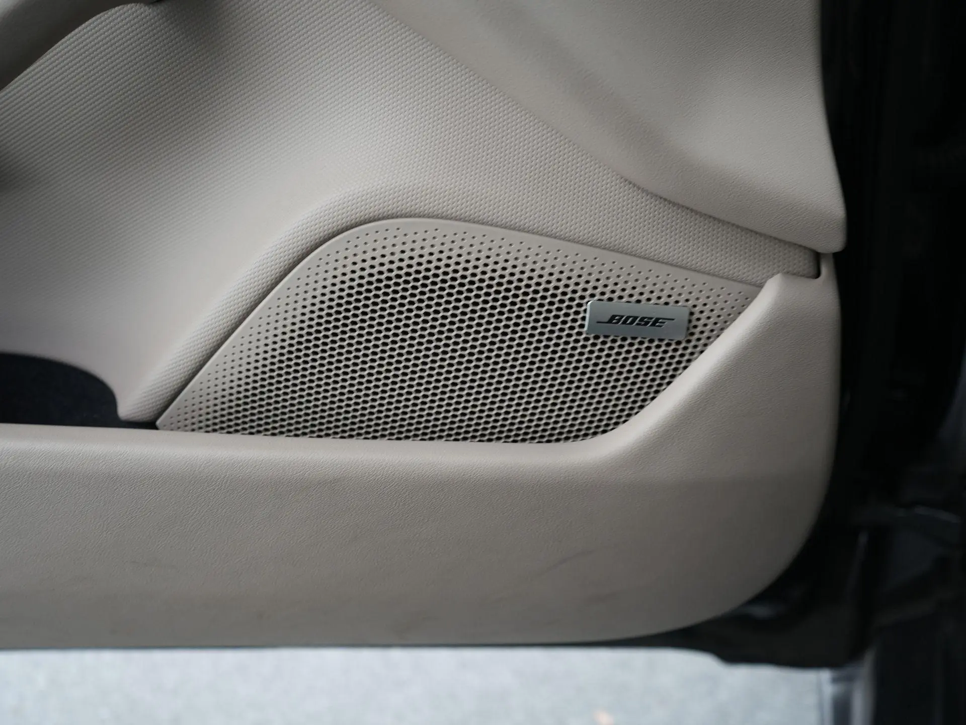 Taycan Cross Turismo 4 93 kWh