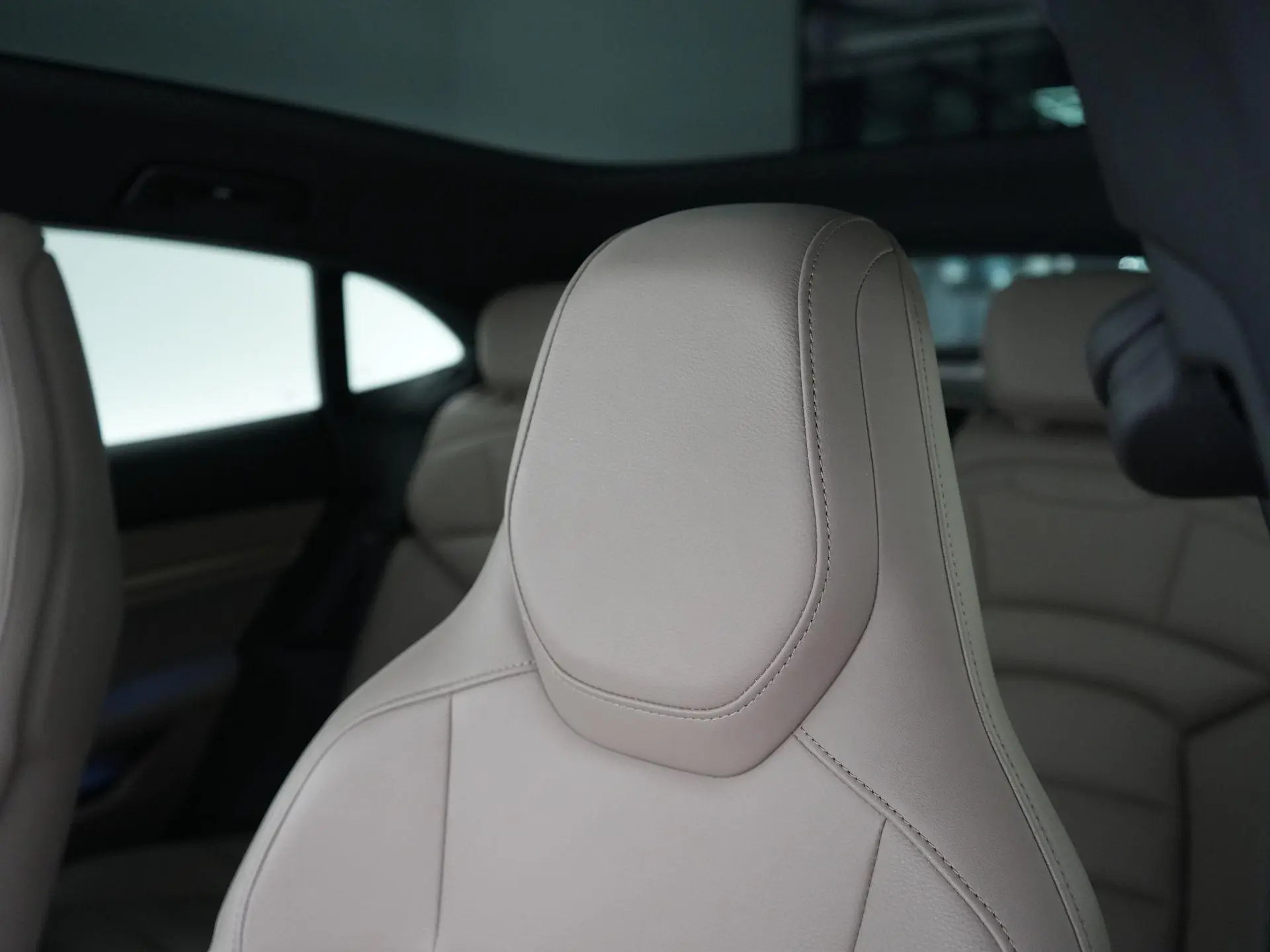 Taycan Cross Turismo 4 93 kWh