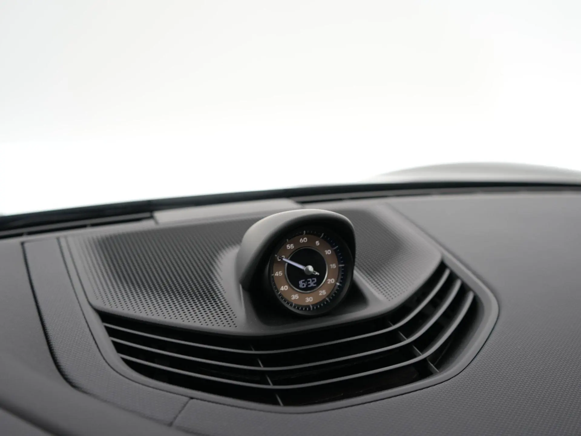 Taycan Cross Turismo 4 93 kWh