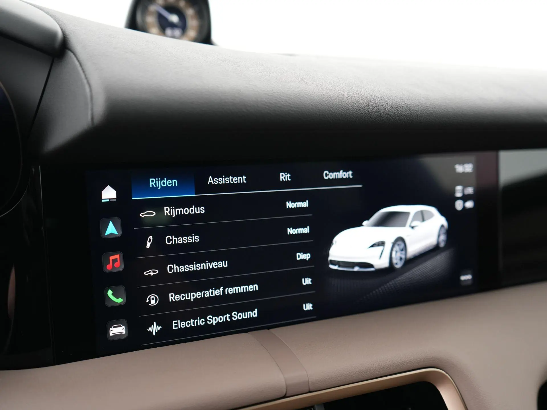 Taycan Cross Turismo 4 93 kWh