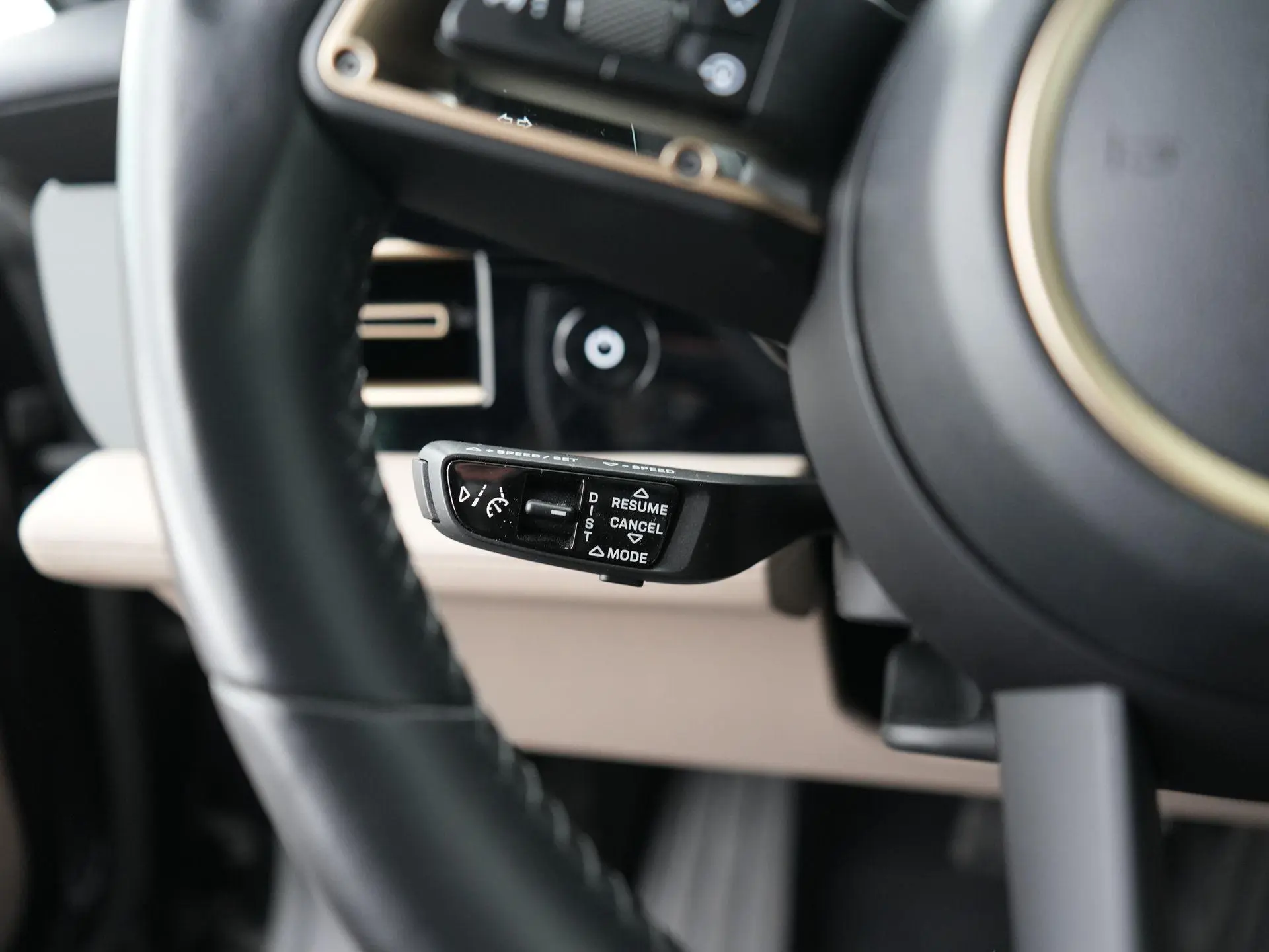 Taycan Cross Turismo 4 93 kWh