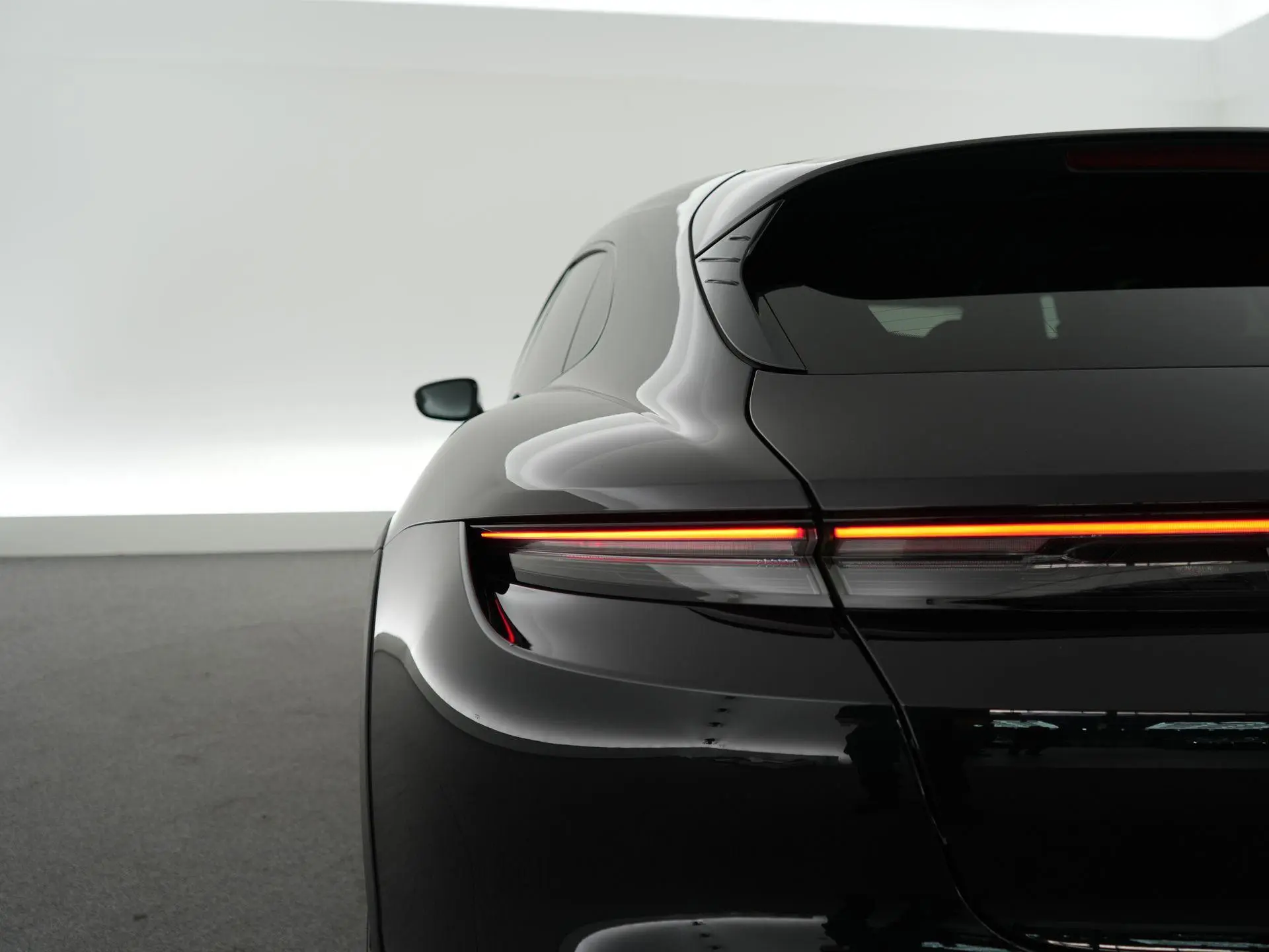 Taycan Cross Turismo 4 93 kWh