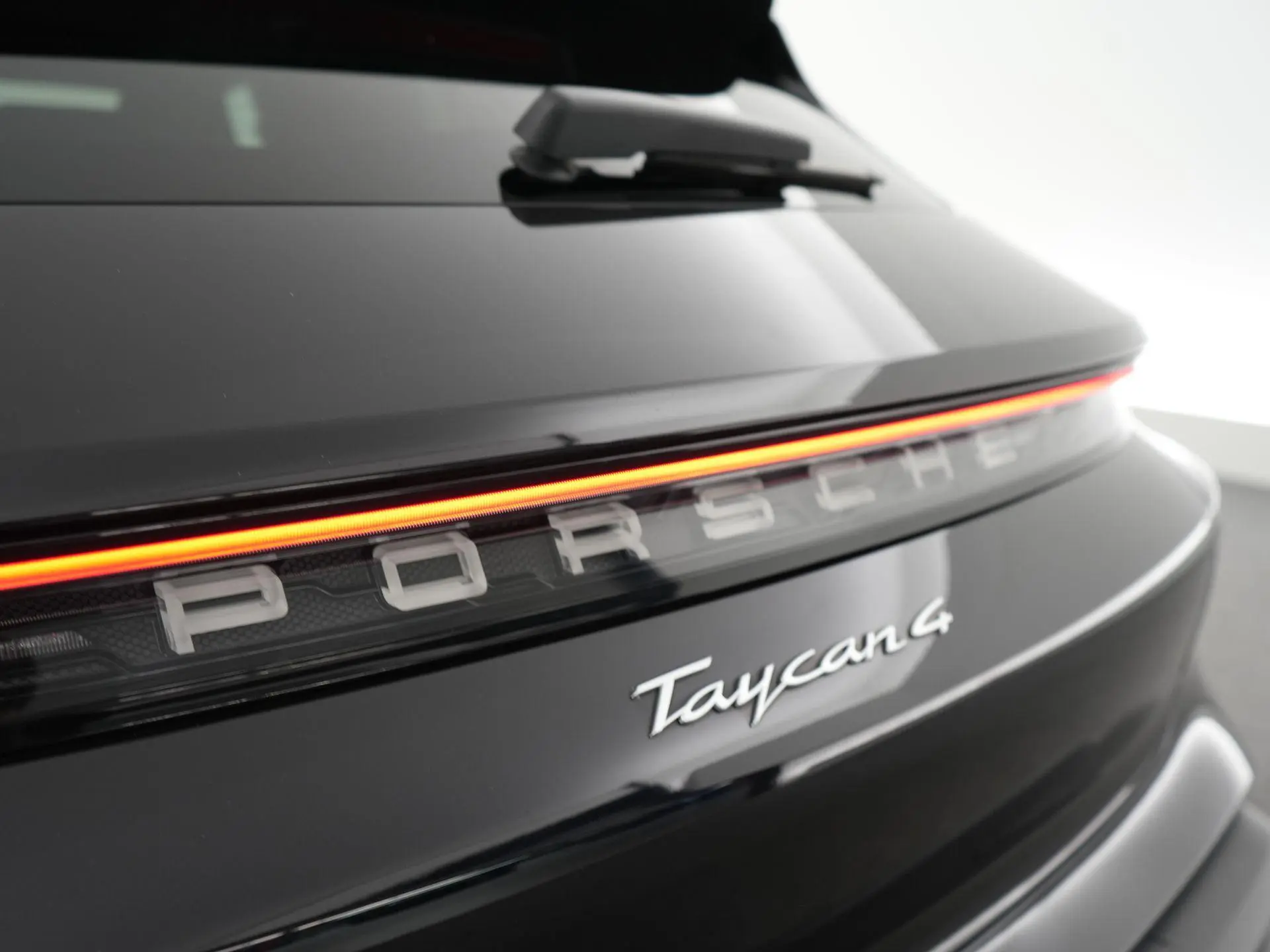 Taycan Cross Turismo 4 93 kWh