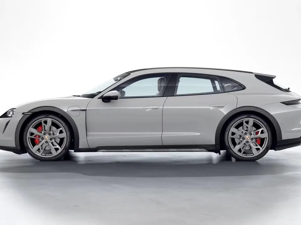 Porsche Taycan Cross Turismo 4S