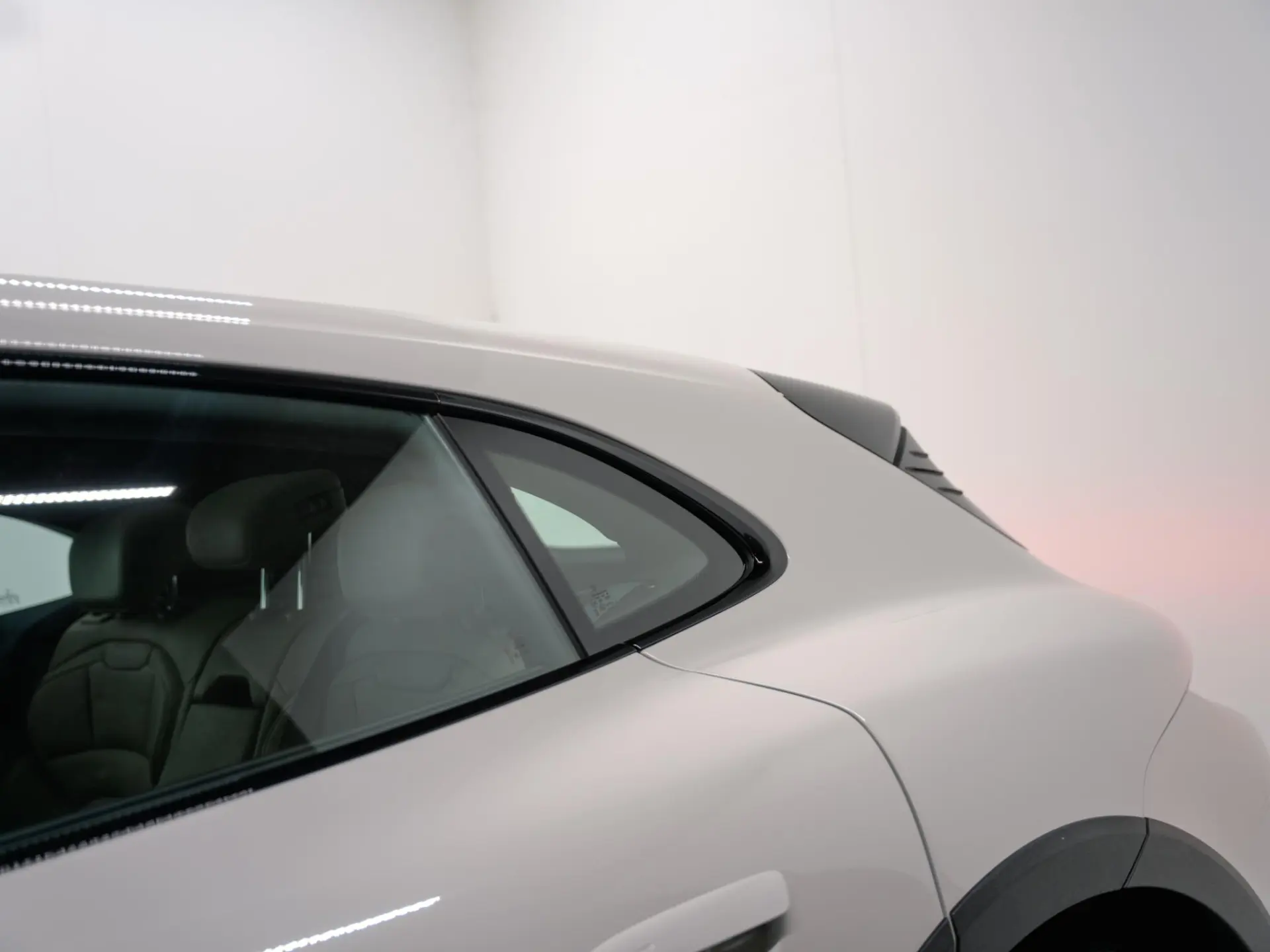 Taycan Cross Turismo 4S