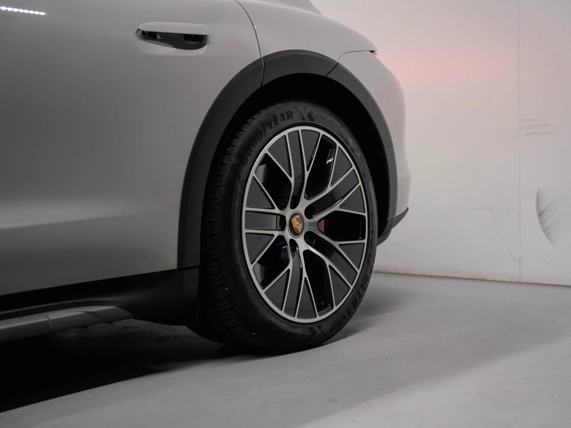 Taycan Cross Turismo 4S