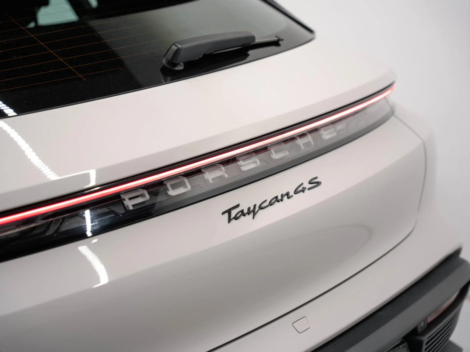 Taycan Cross Turismo 4S