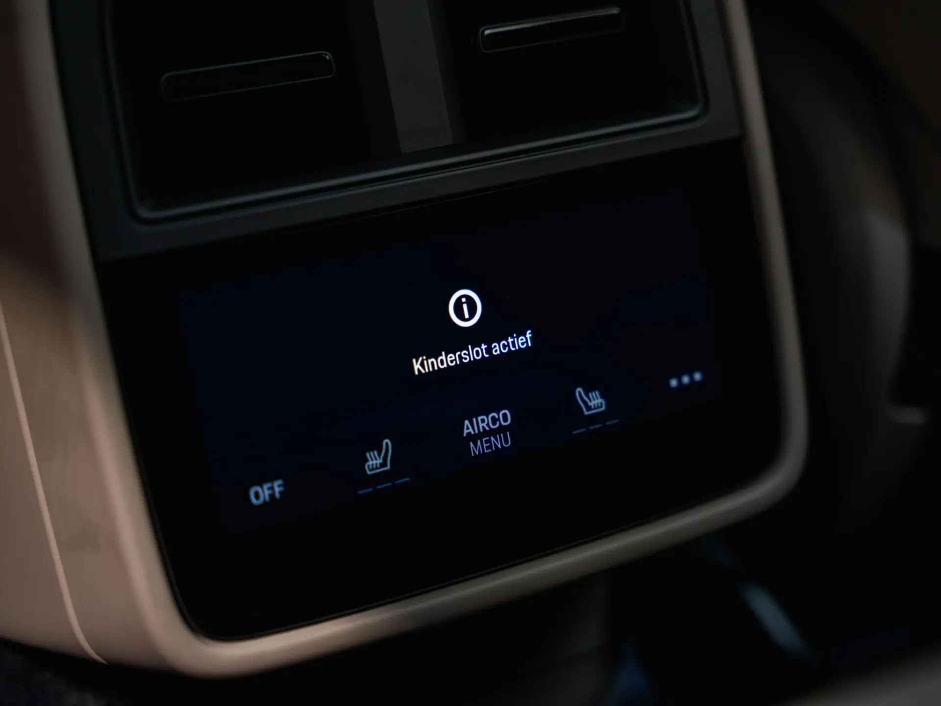 Taycan Cross Turismo 4S