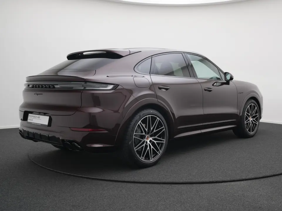 Porsche Cayenne Coupé E-Hybrid Black Edition