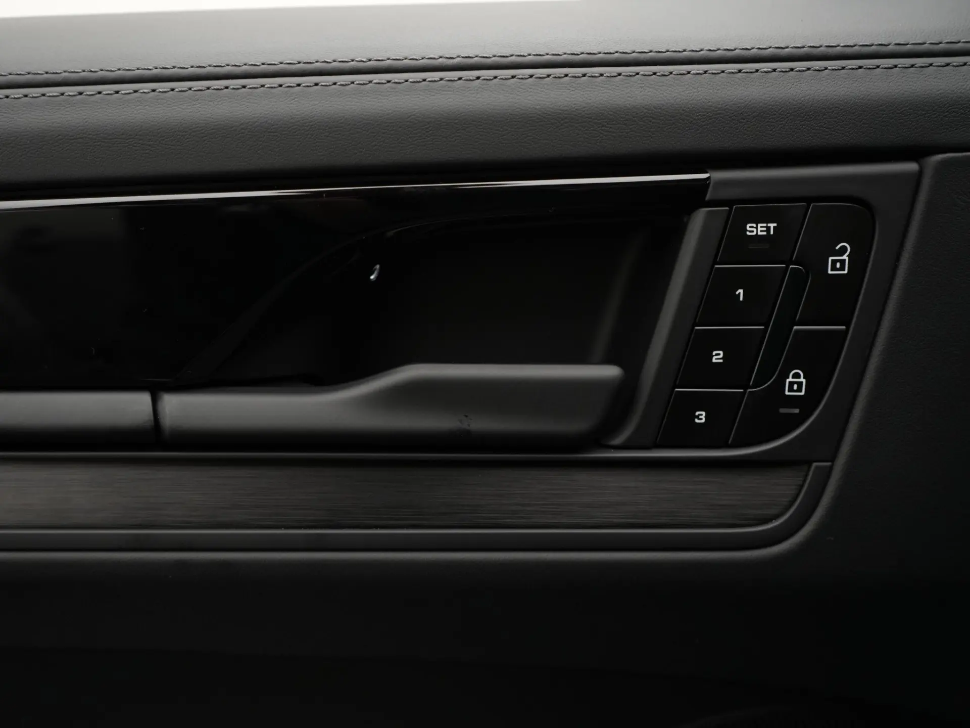 Cayenne Coupé E-Hybrid Black Edition