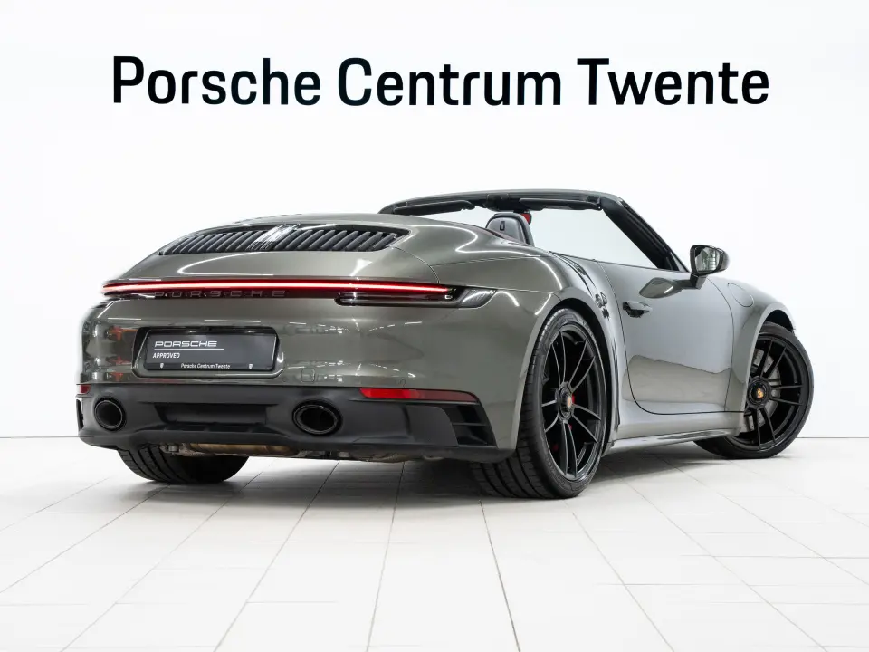 Porsche 911 Carrera 4 GTS Cabriolet