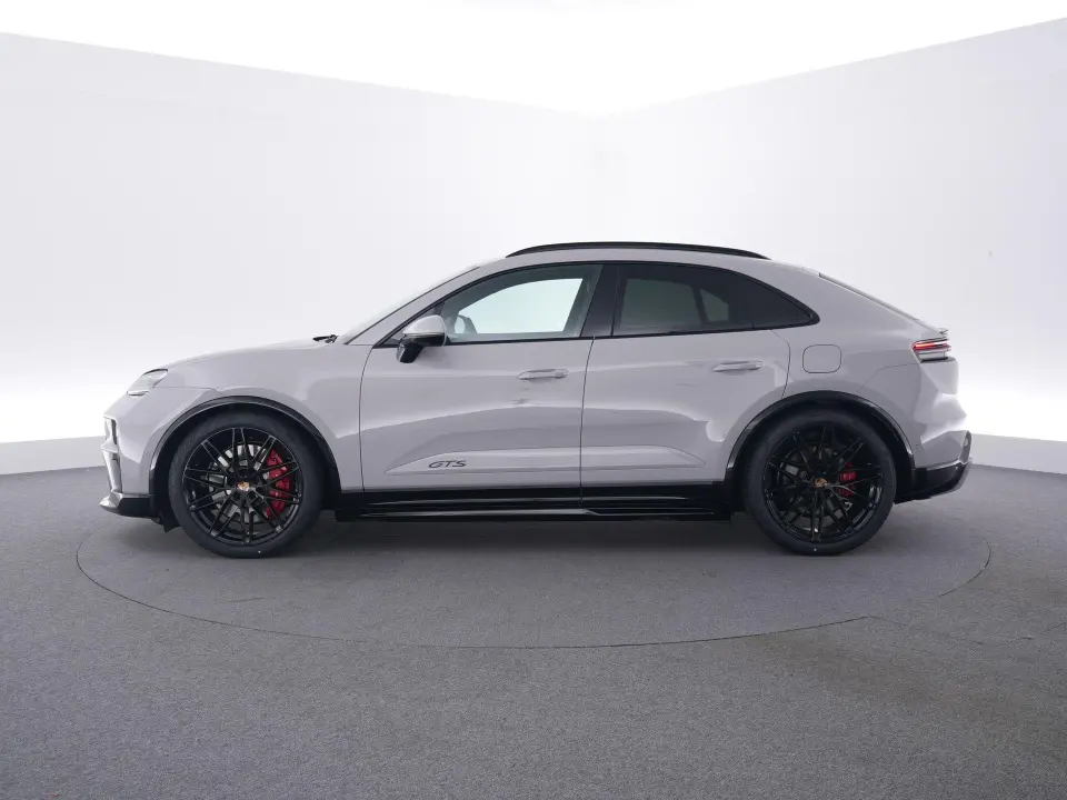 Macan GTS 100 kWh