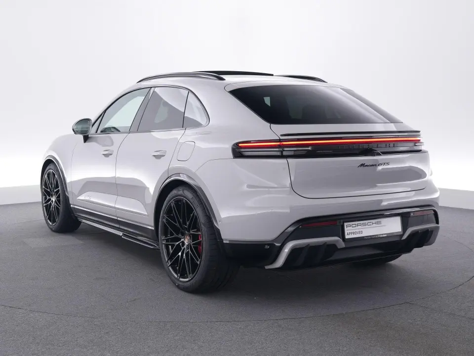 Macan GTS 100 kWh