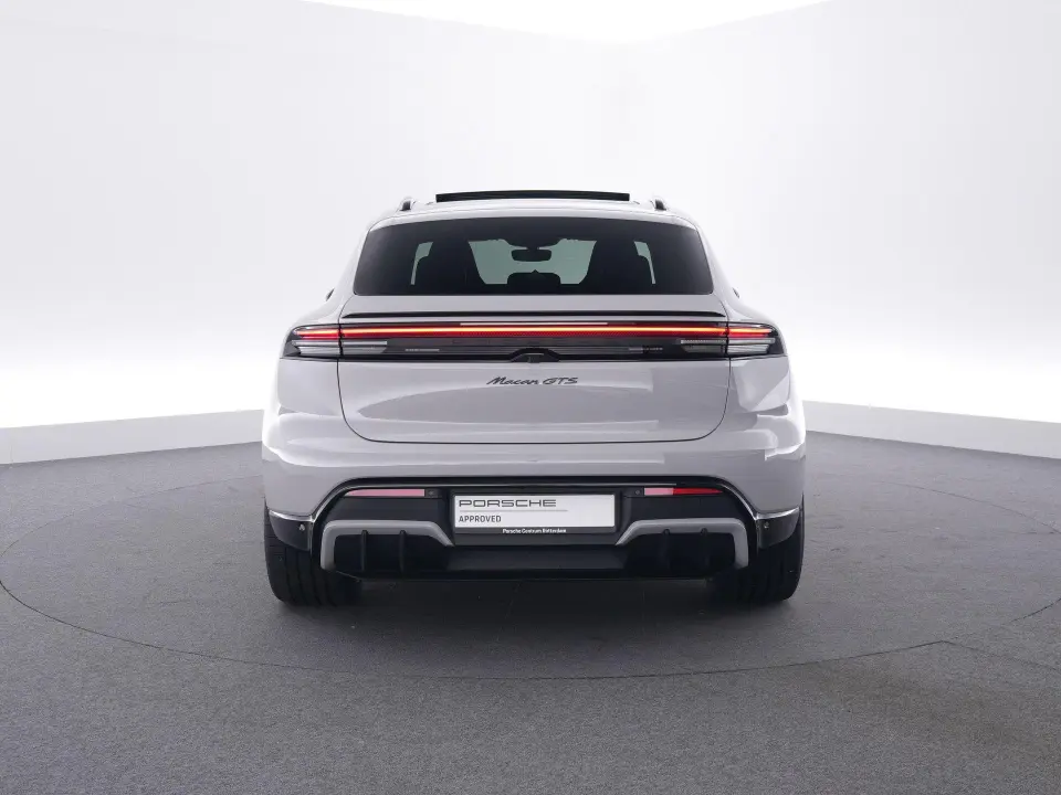 Macan GTS 100 kWh