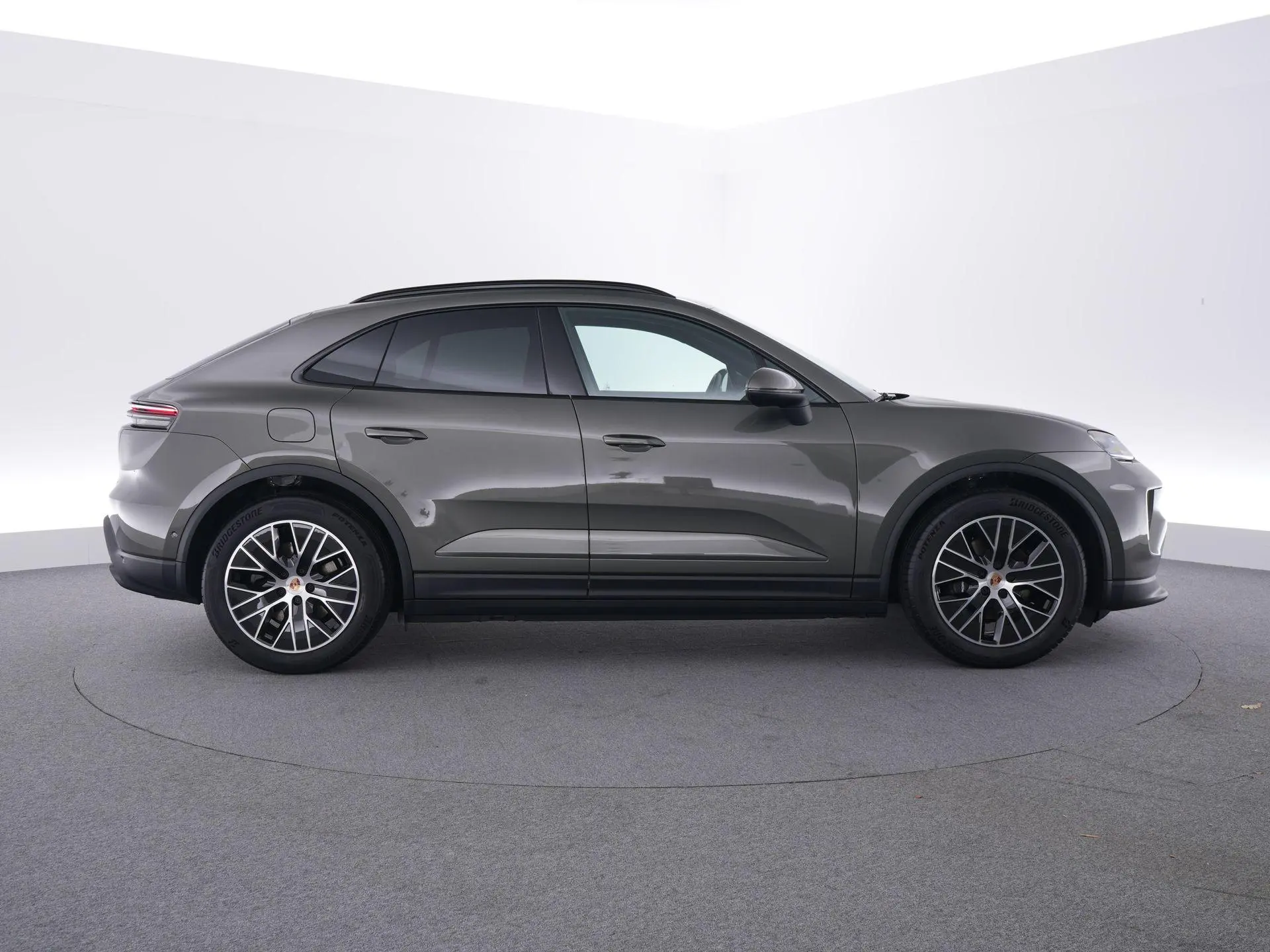 Macan 100 kWh
