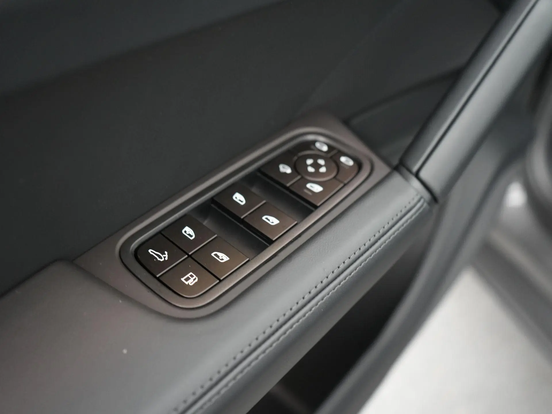 Cayenne 3.0 E-Hybrid Black Edition