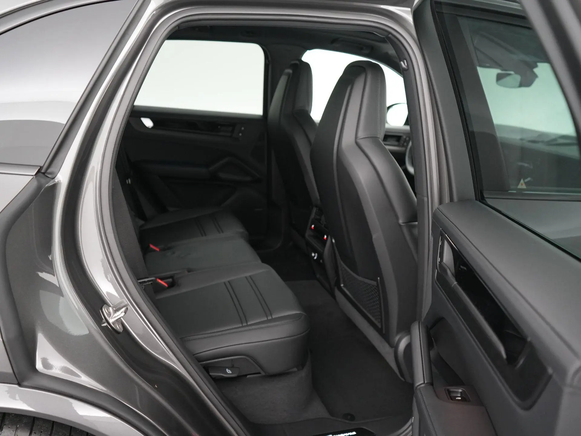 Cayenne 3.0 E-Hybrid Black Edition