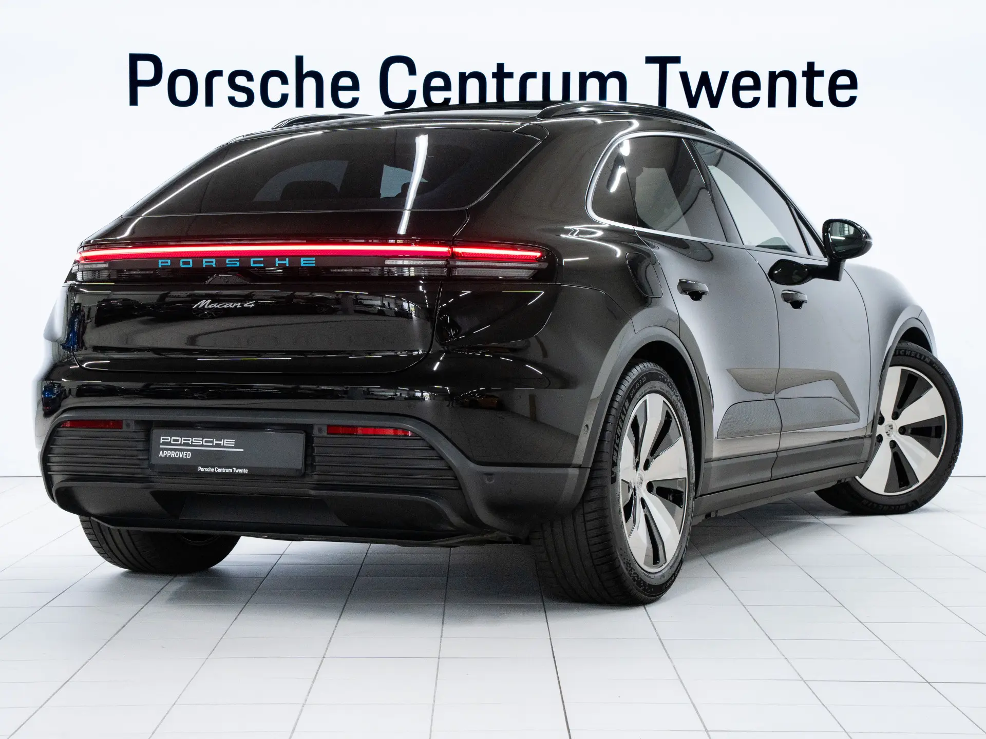 Macan 4